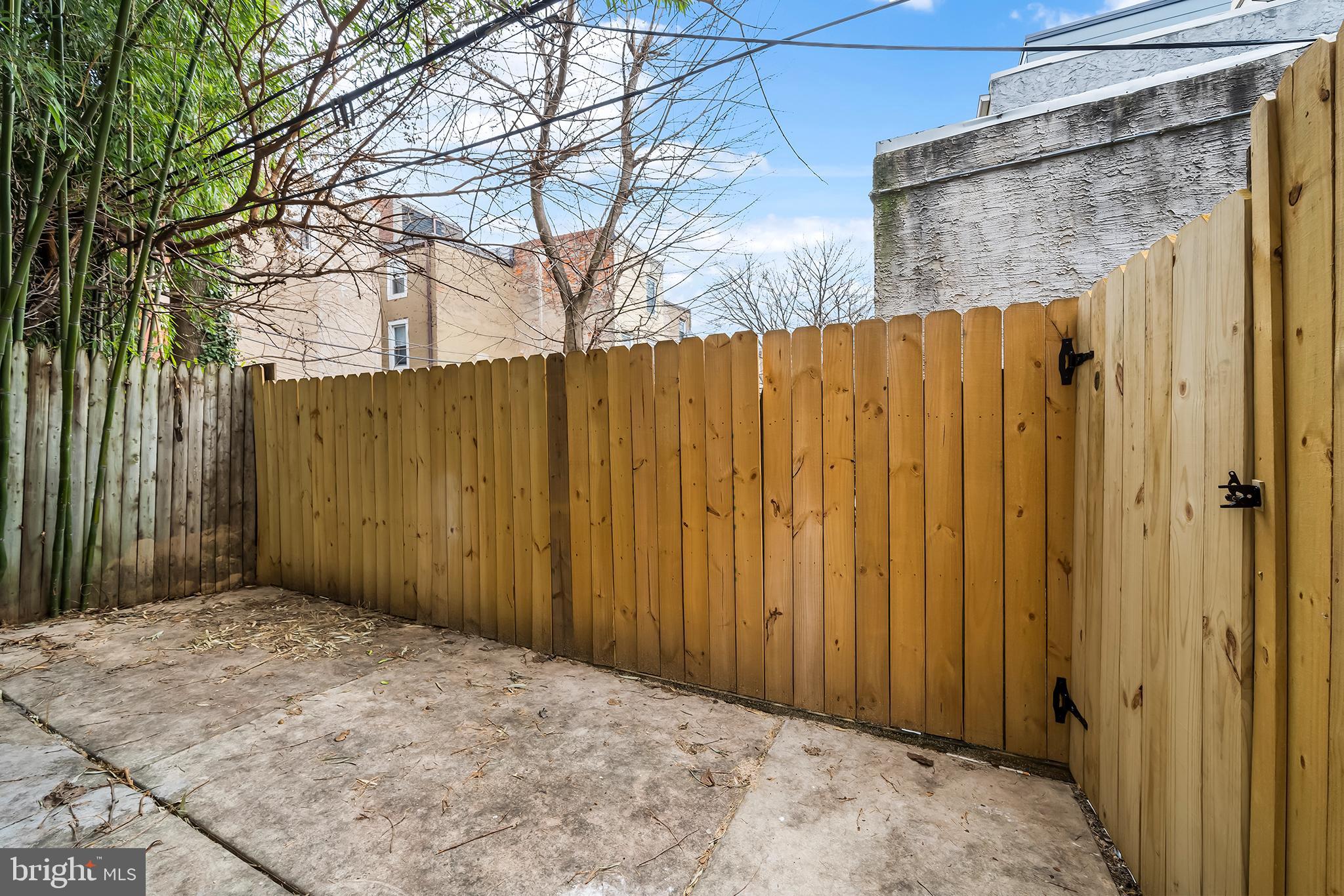 FAIRMOUNT - Residential