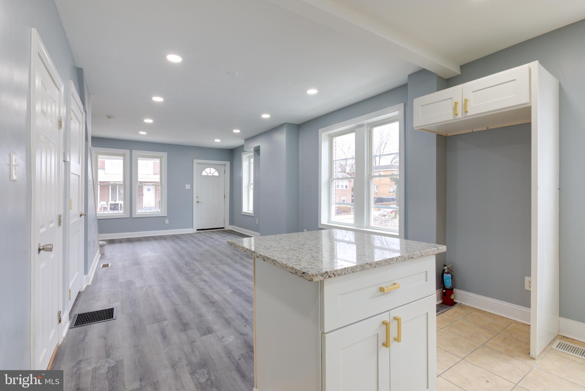 WEST OAK LANE - Residential