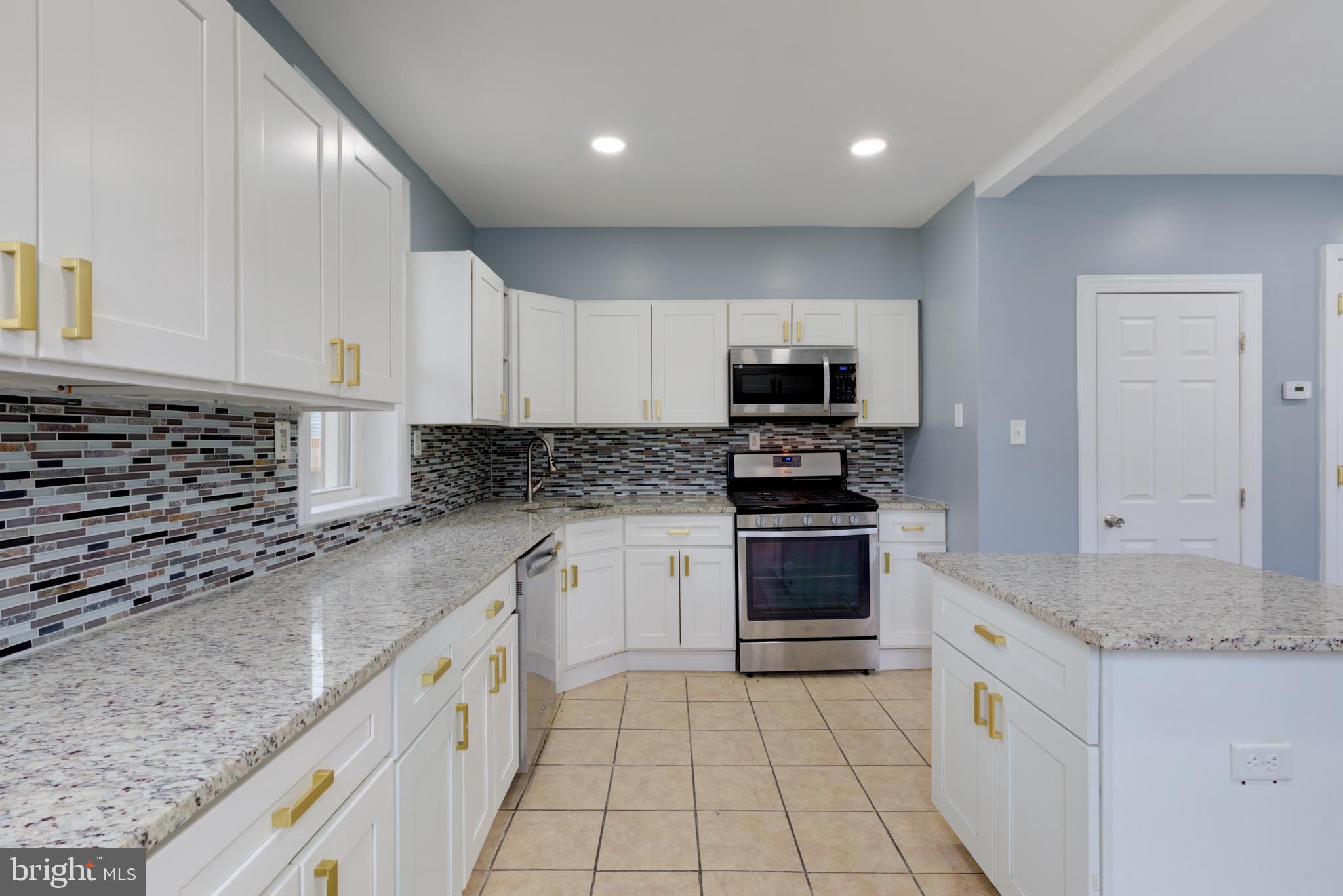 WEST OAK LANE - Residential
