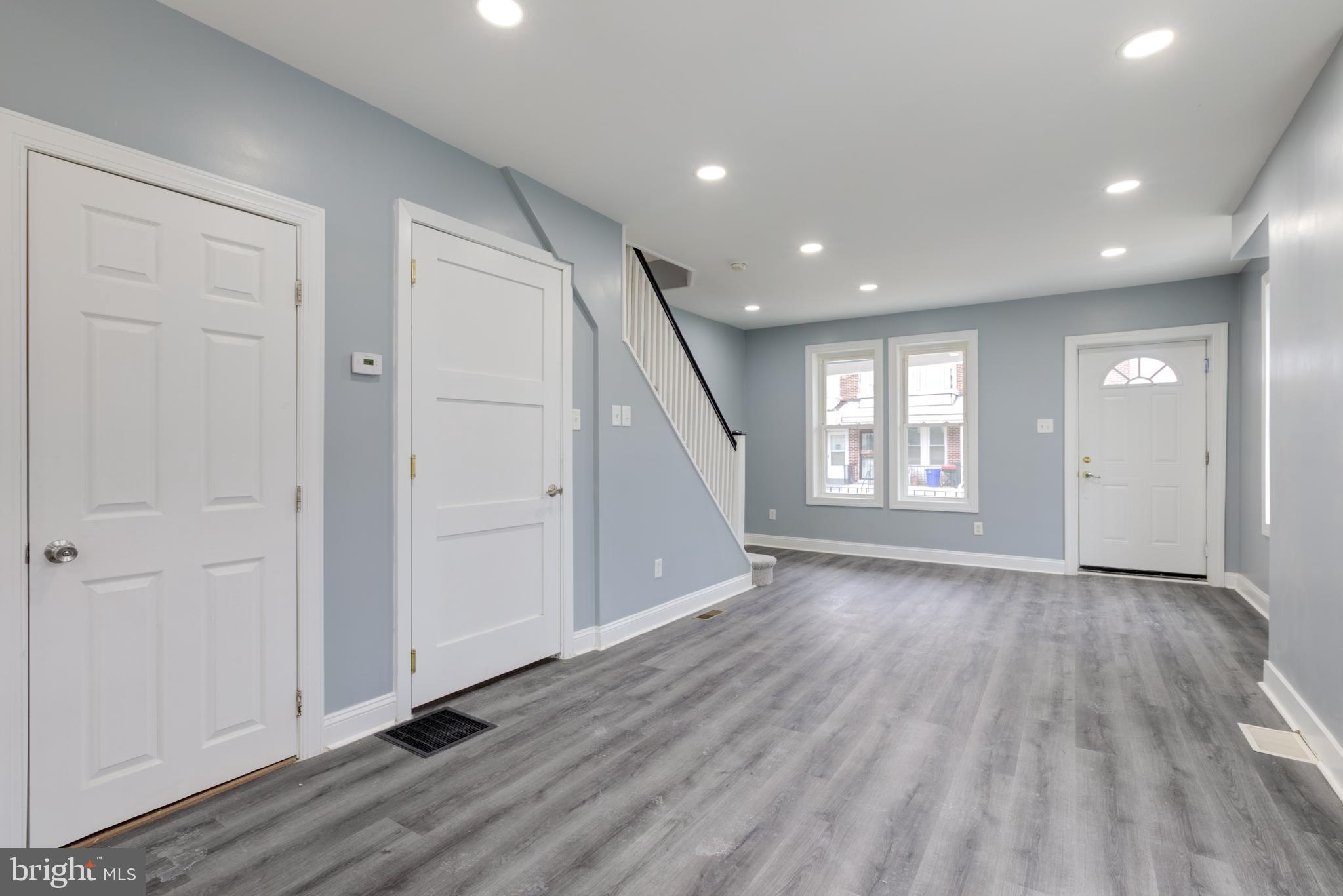 WEST OAK LANE - Residential