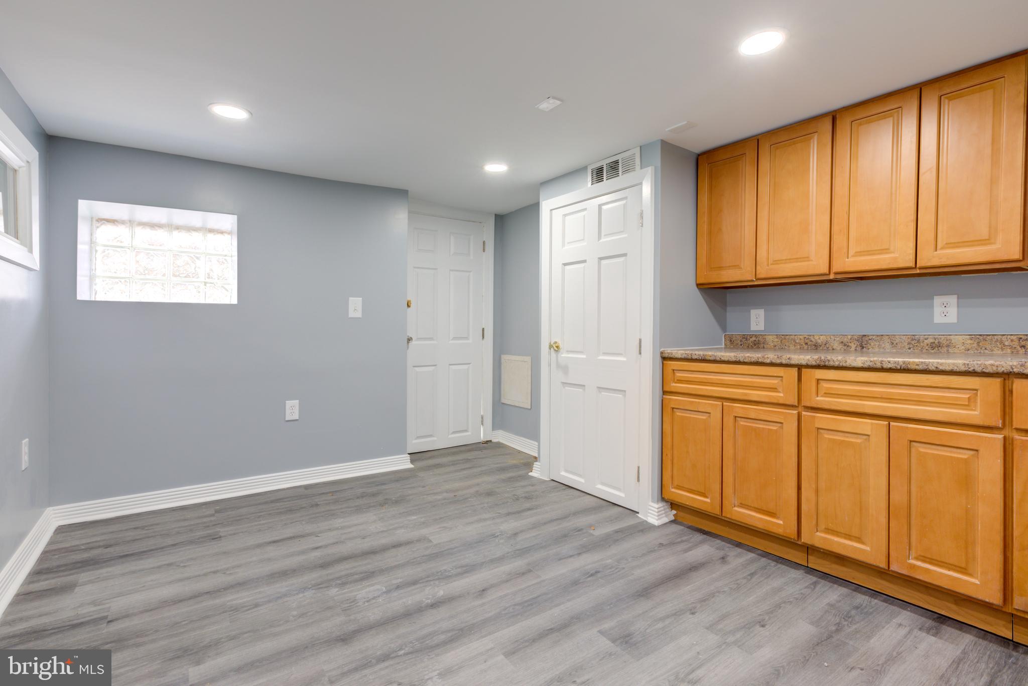 WEST OAK LANE - Residential