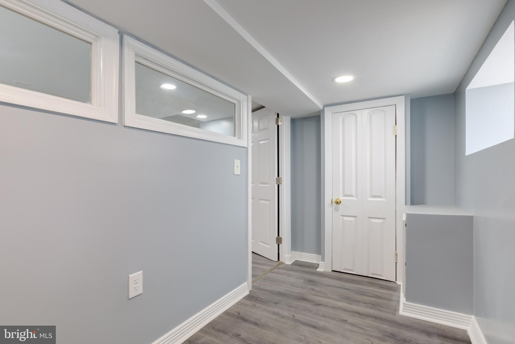 WEST OAK LANE - Residential