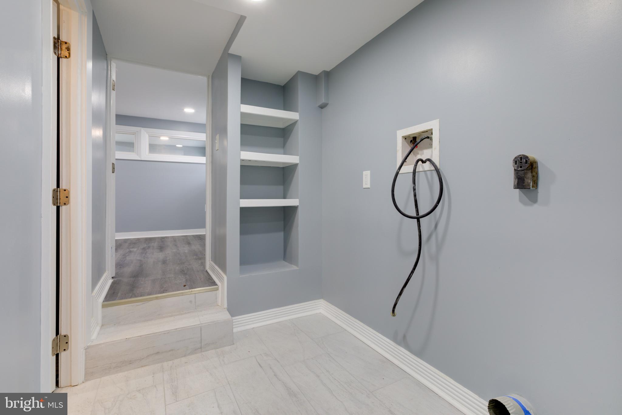 WEST OAK LANE - Residential
