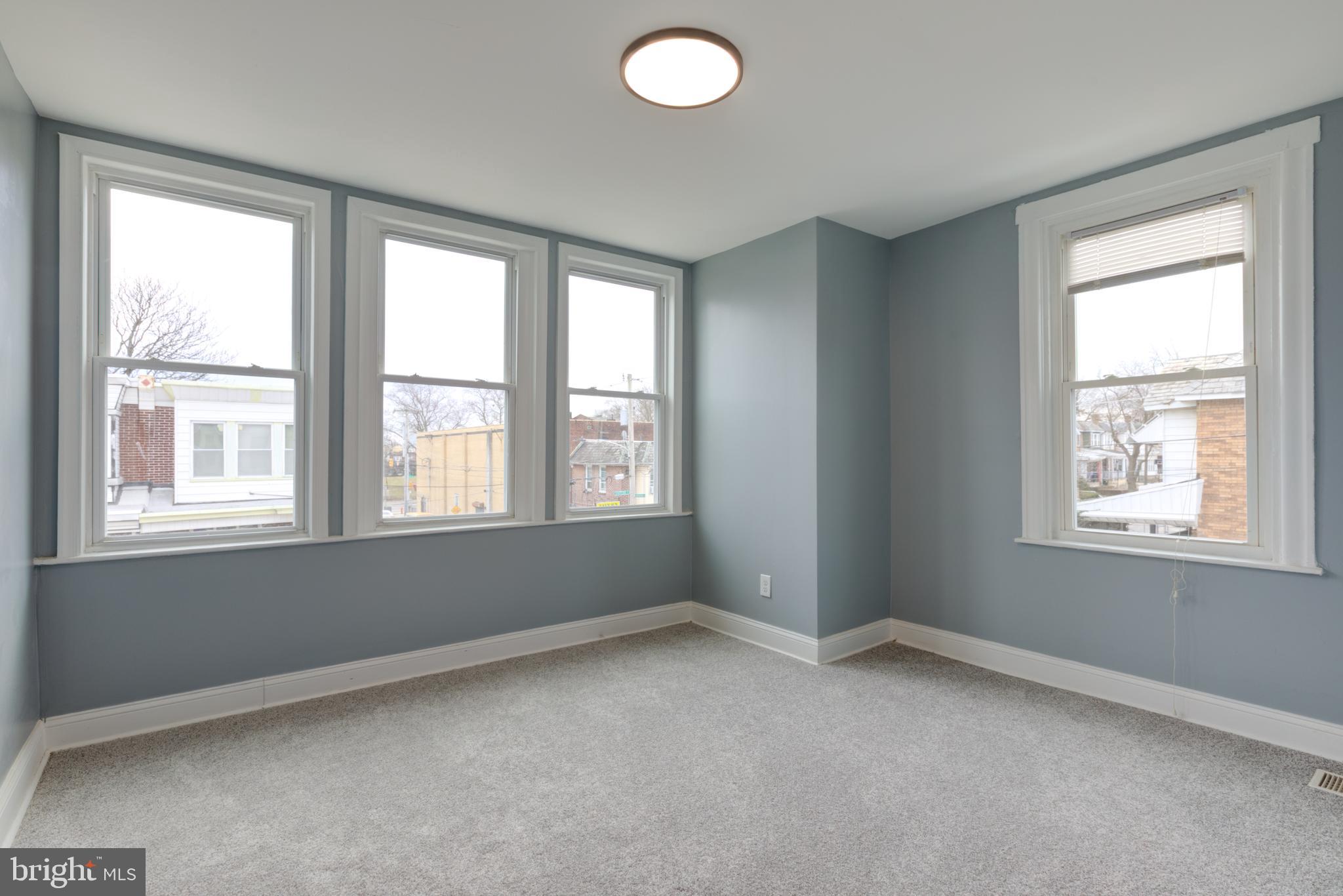 WEST OAK LANE - Residential