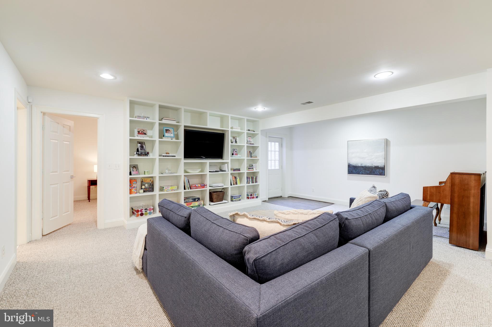 SMC MCLEAN - Residential