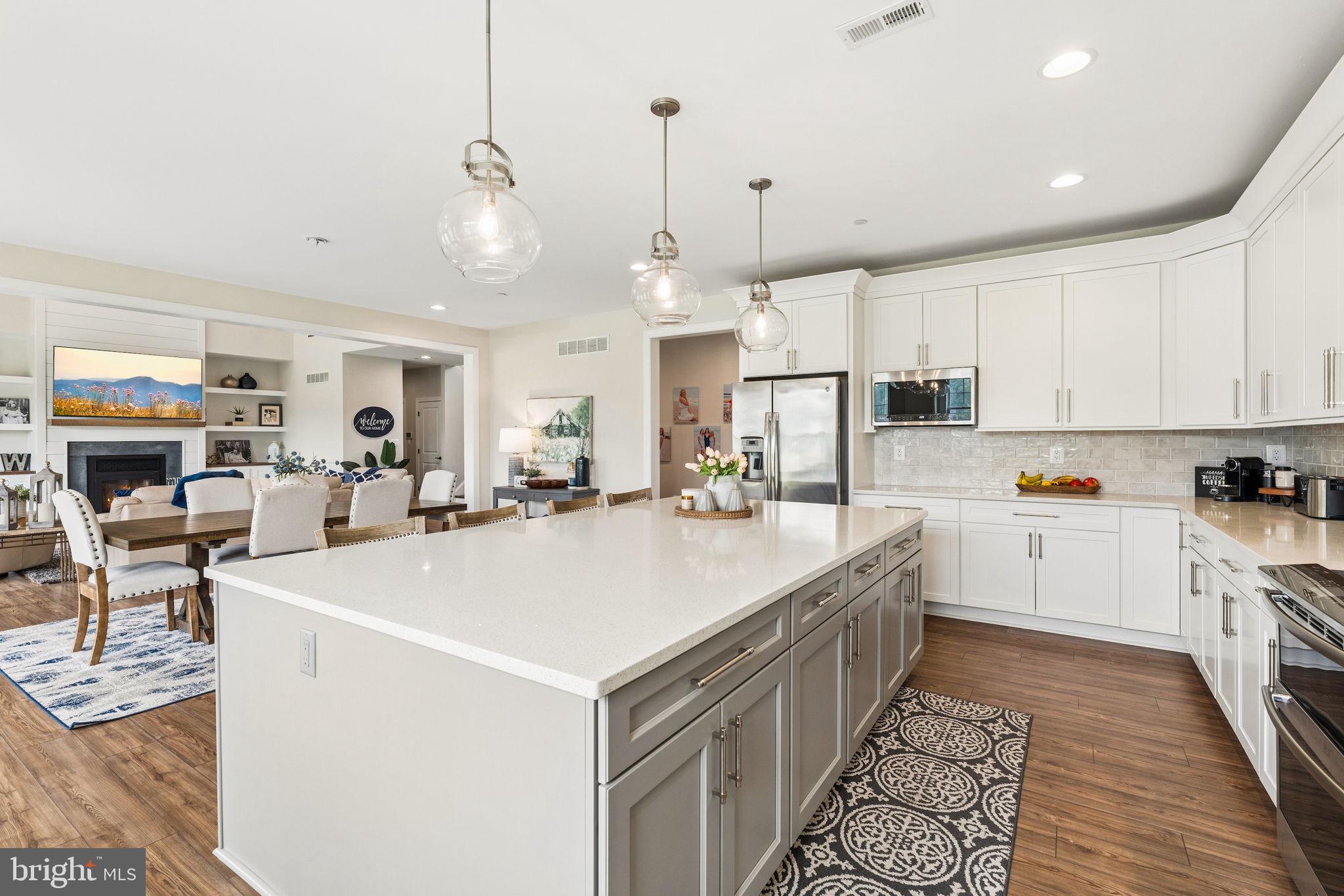 BUNKER HILL ESTATES - Residential