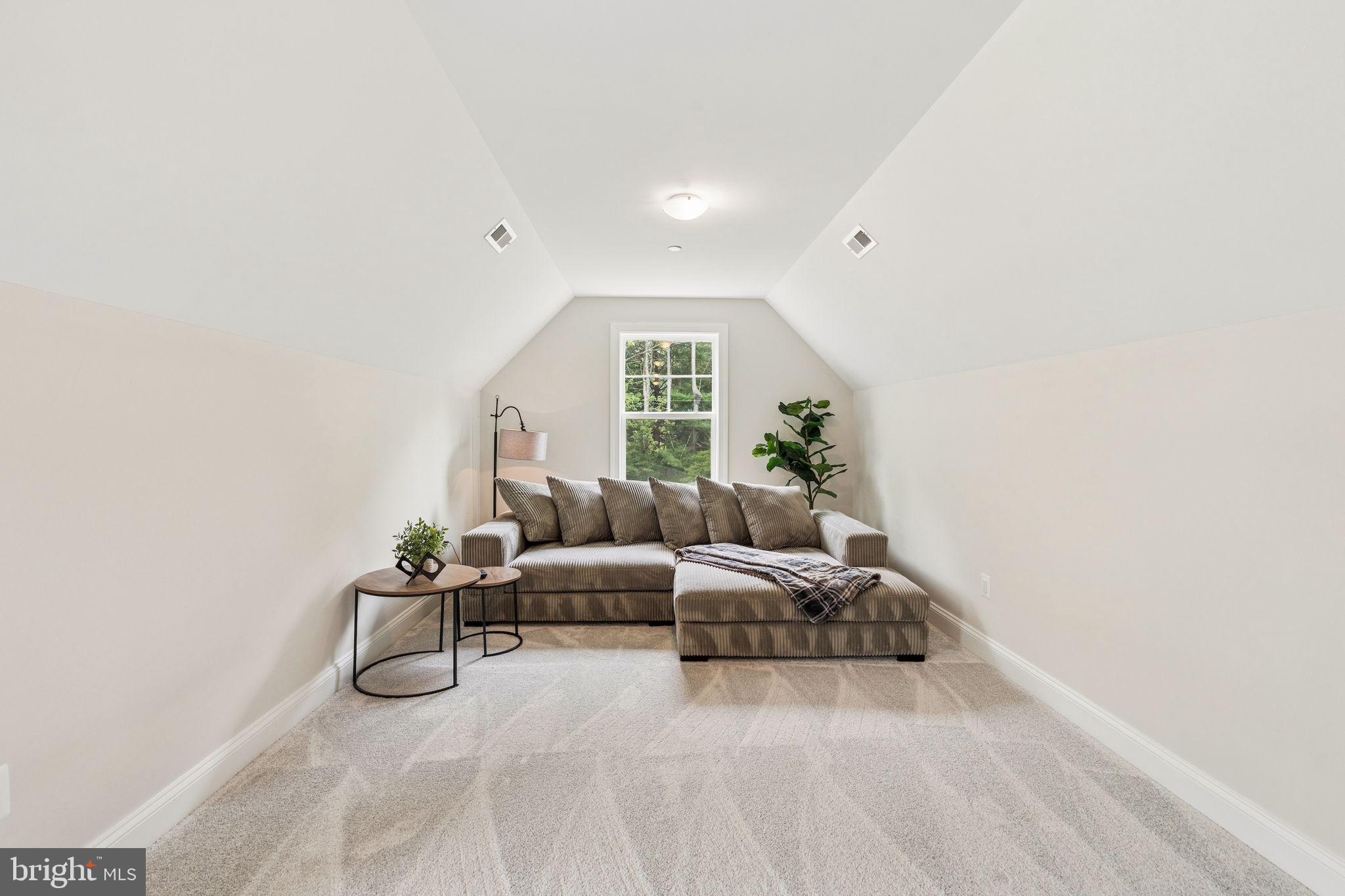 BUNKER HILL ESTATES - Residential