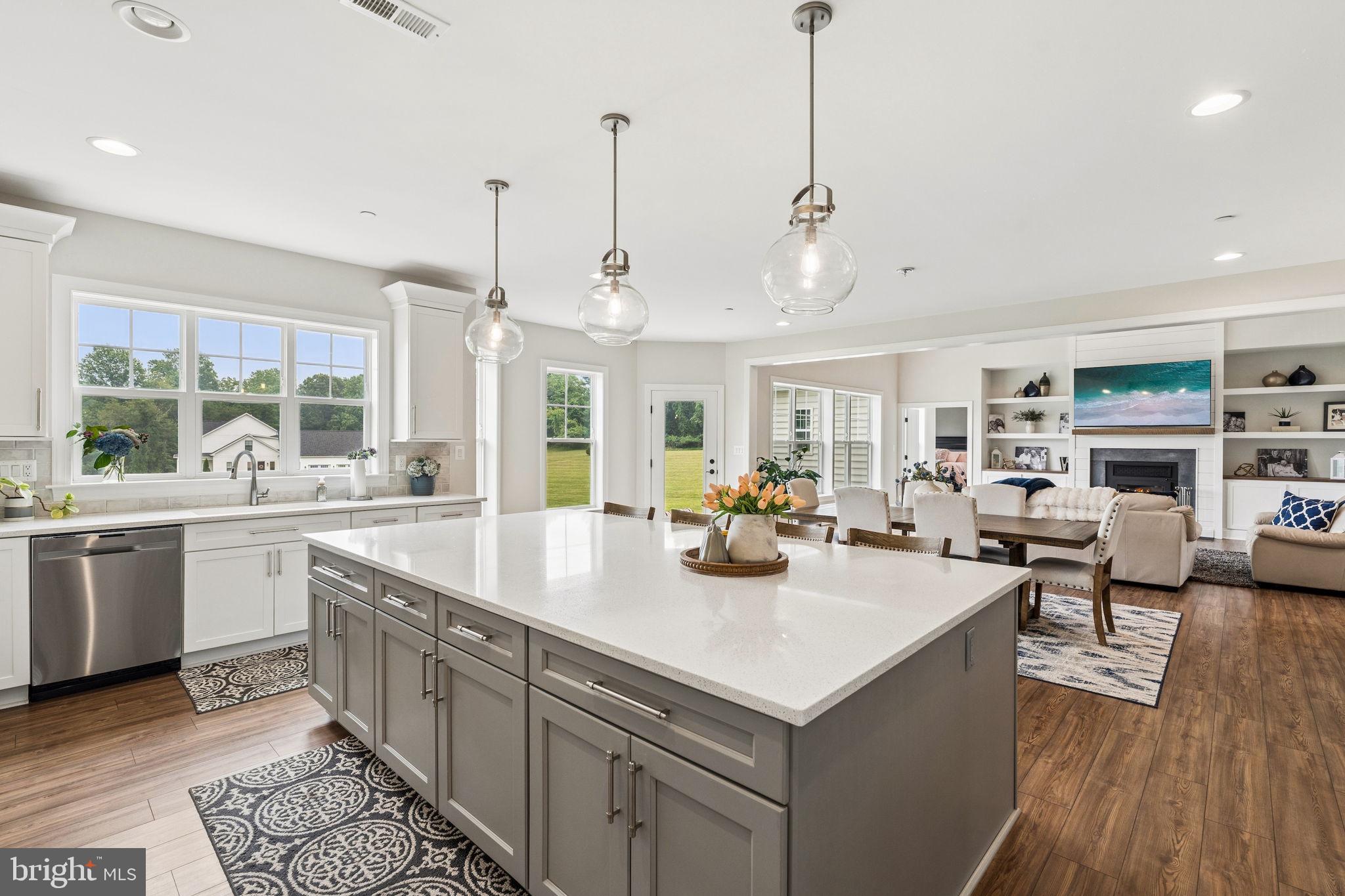 BUNKER HILL ESTATES - Residential