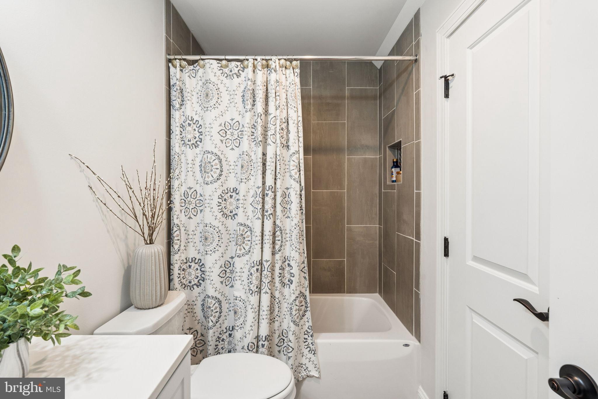 BUNKER HILL ESTATES - Residential