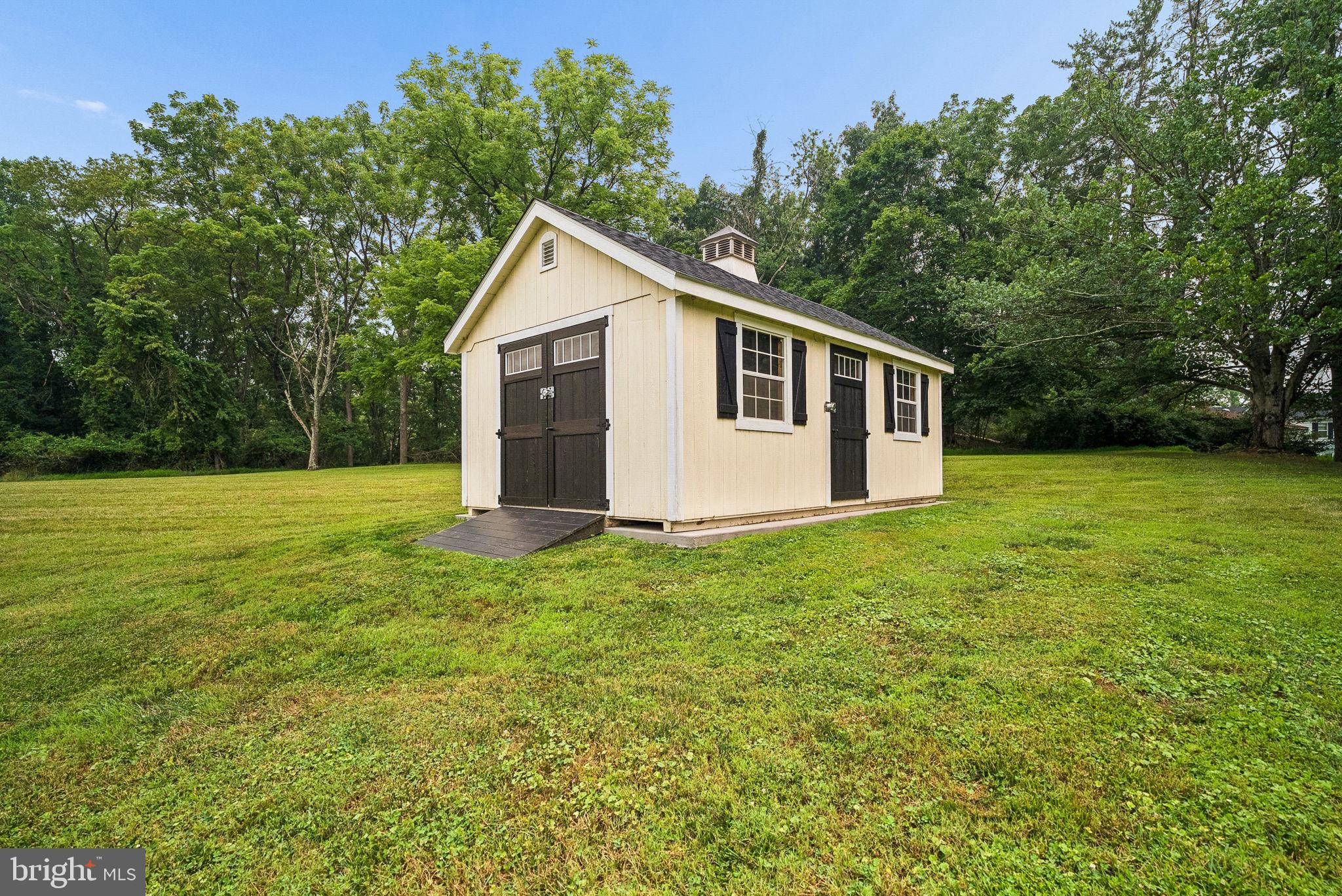 BUNKER HILL ESTATES - Residential