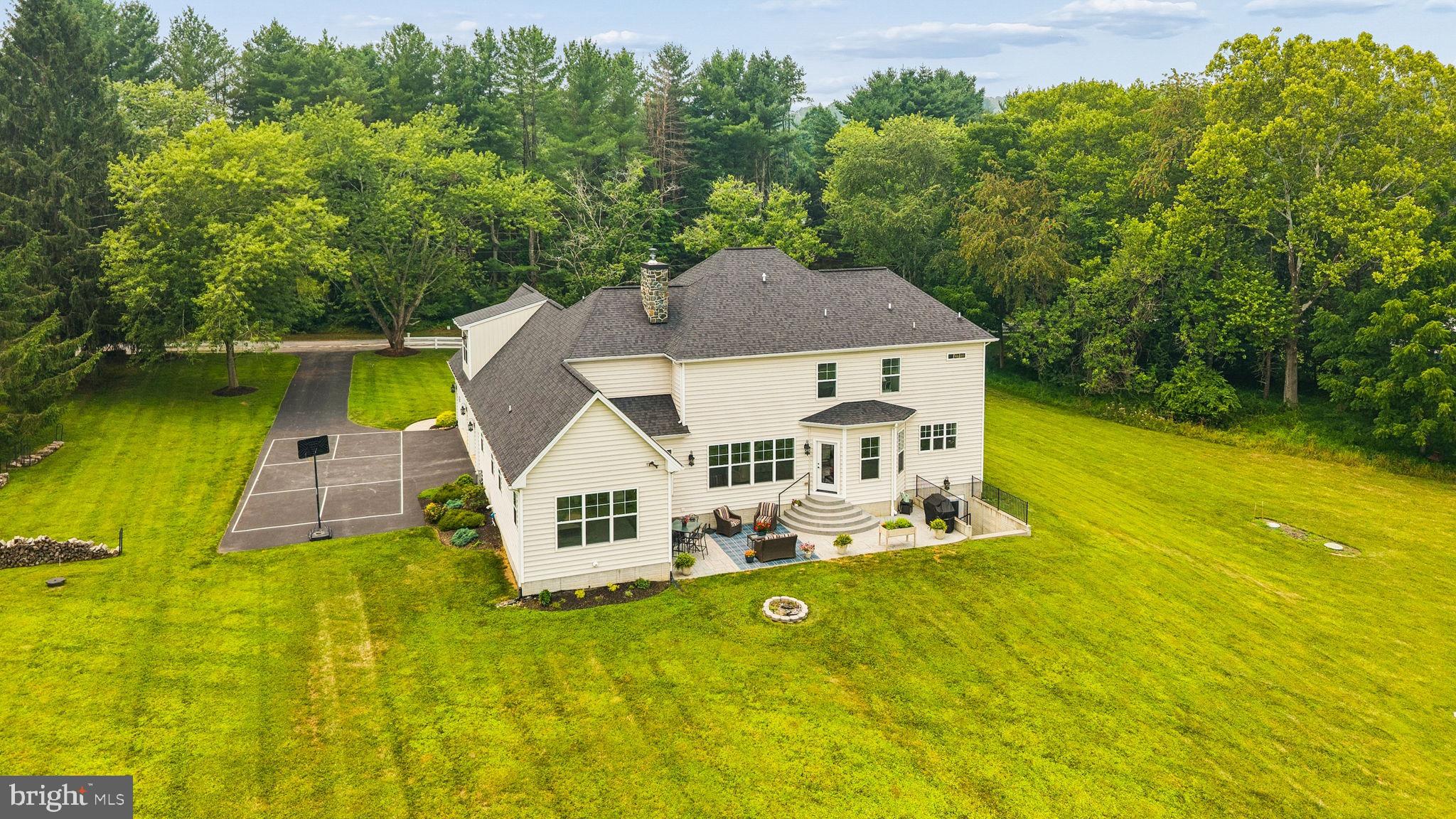 BUNKER HILL ESTATES - Residential