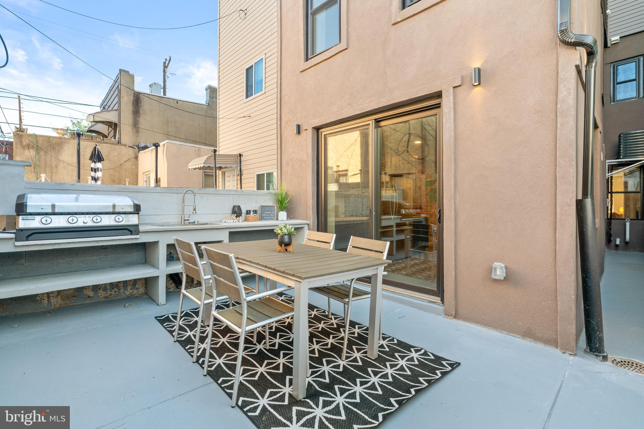 PASSYUNK SQUARE - Residential