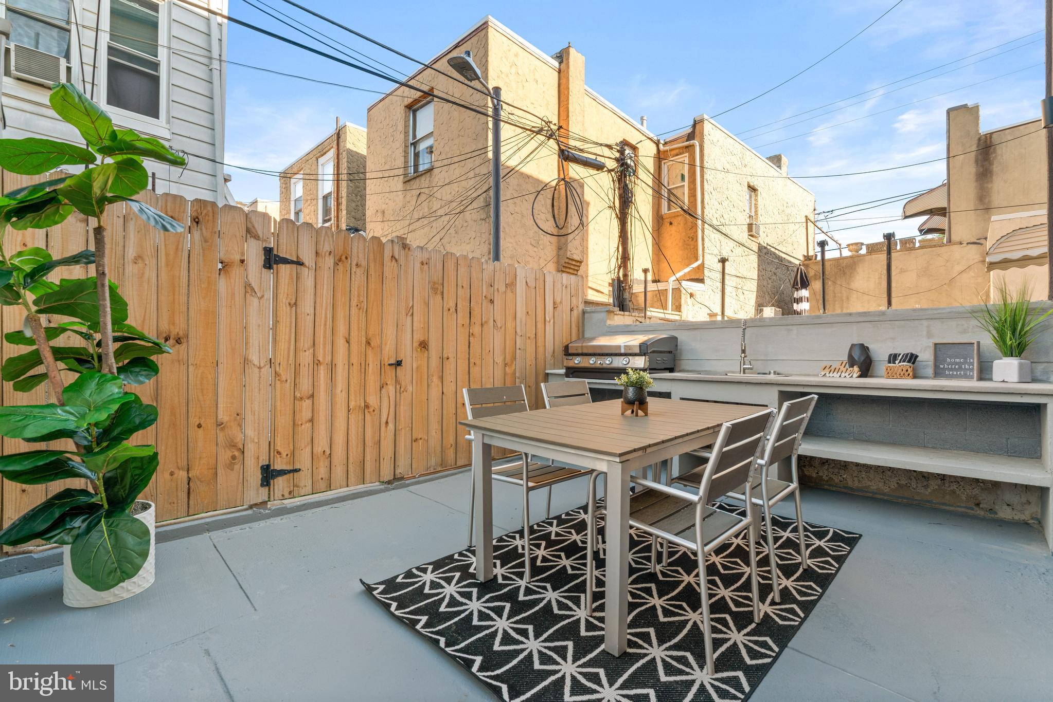 PASSYUNK SQUARE - Residential