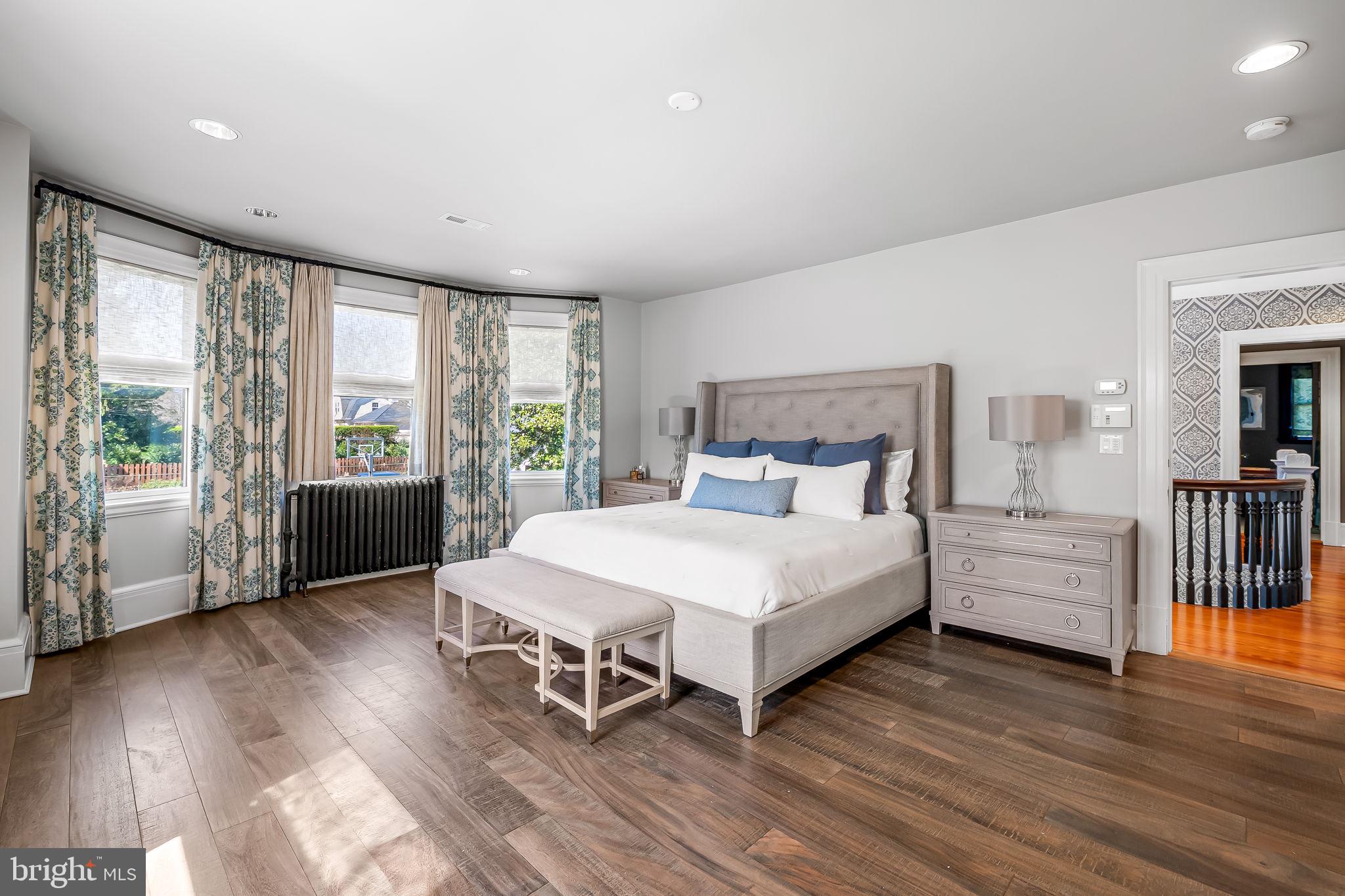 ROLAND PARK - Residential