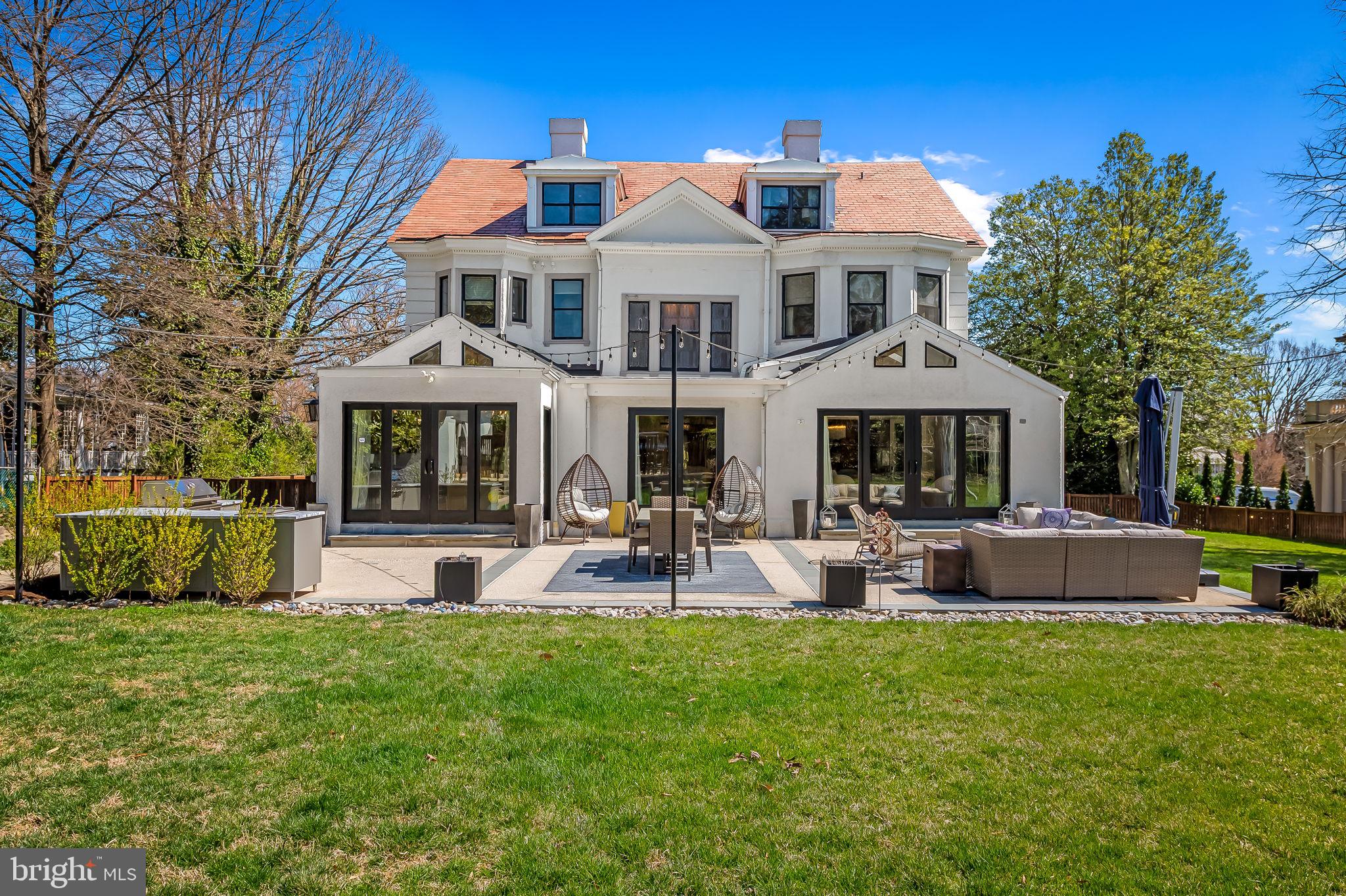 ROLAND PARK - Residential