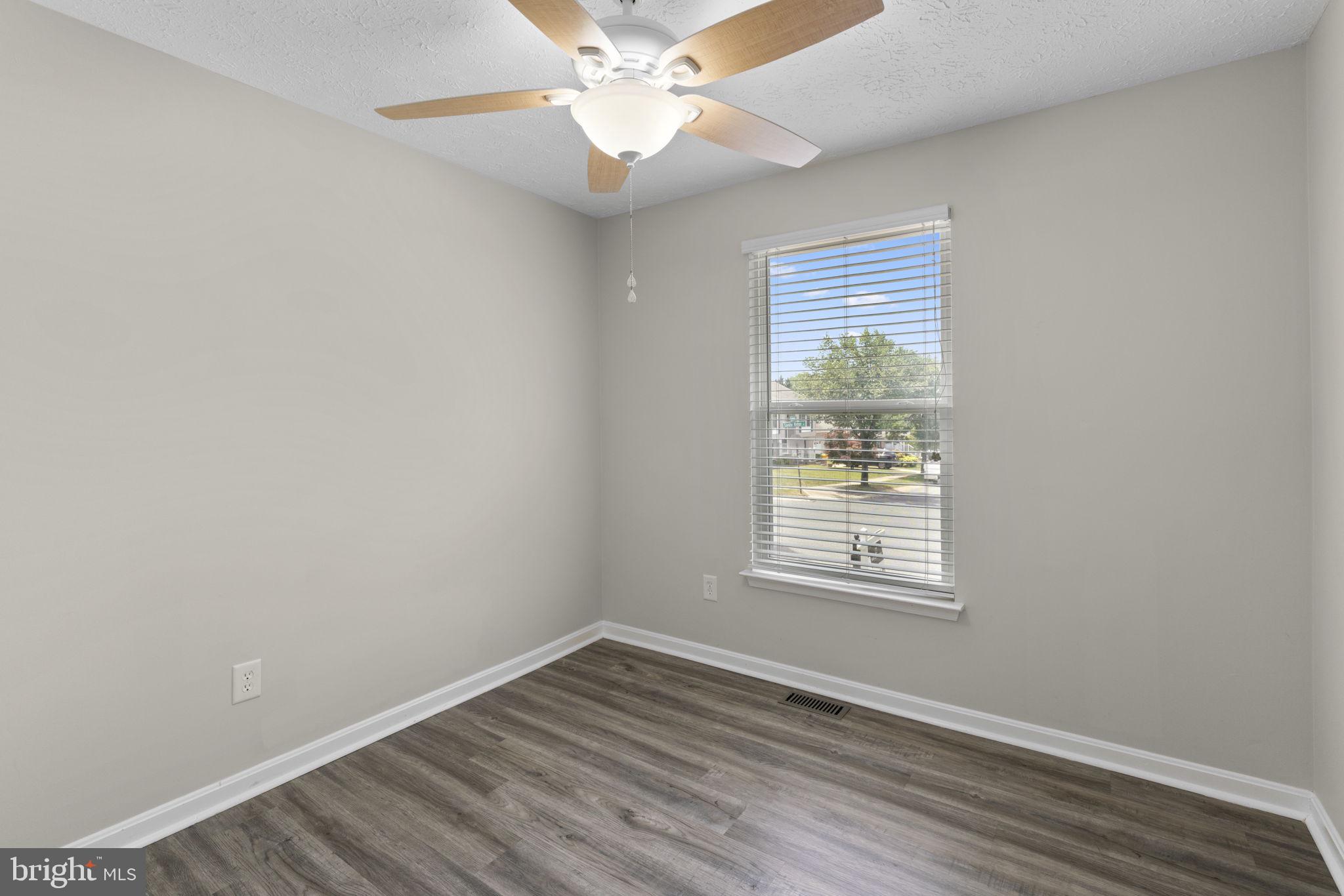 GARLAND - Residential