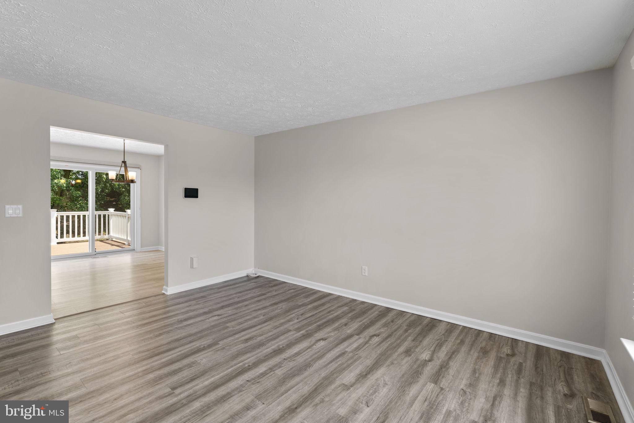 GARLAND - Residential