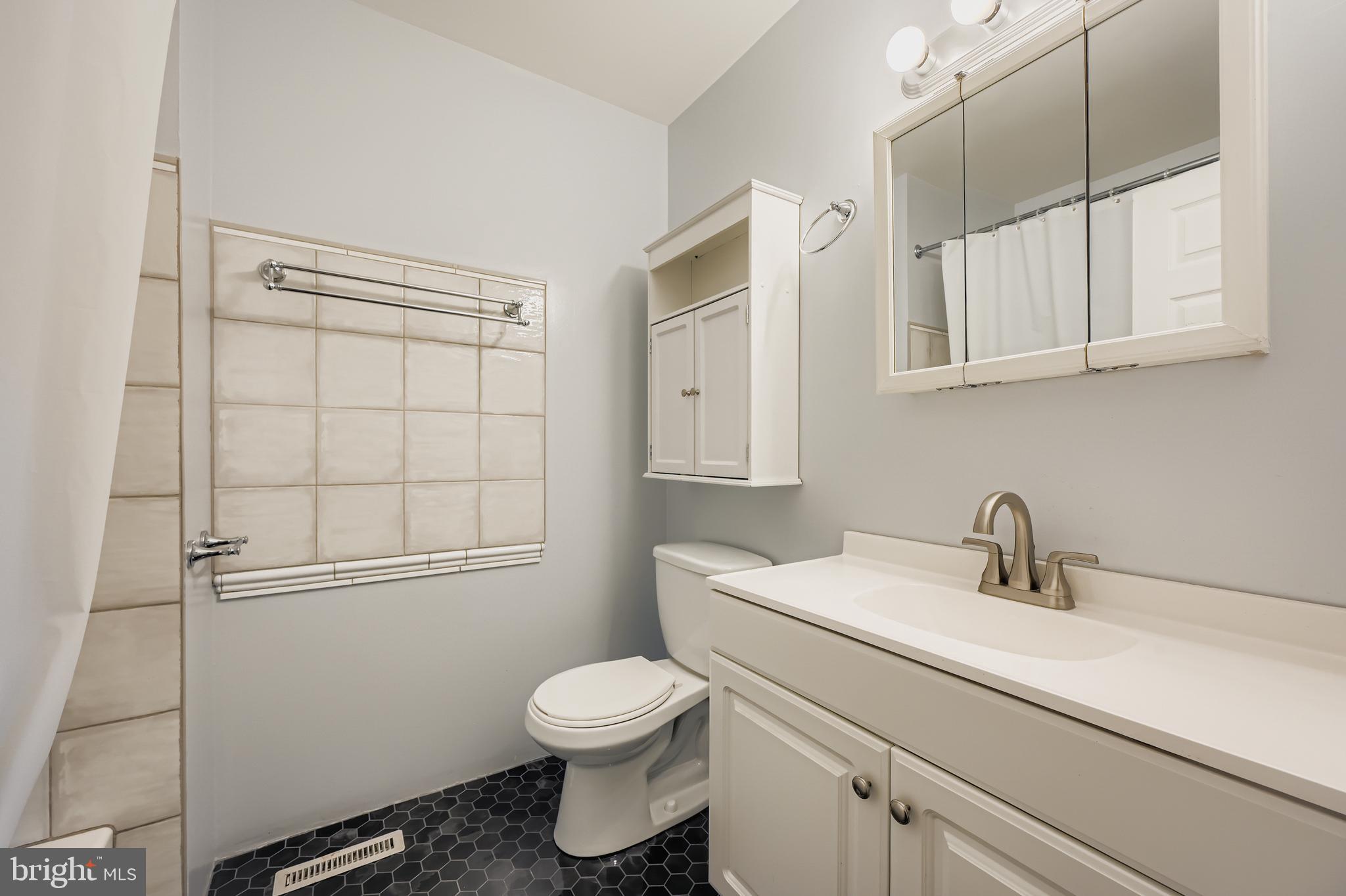 BROOKSHIRE/CRYSTAL RIDGE - Residential
