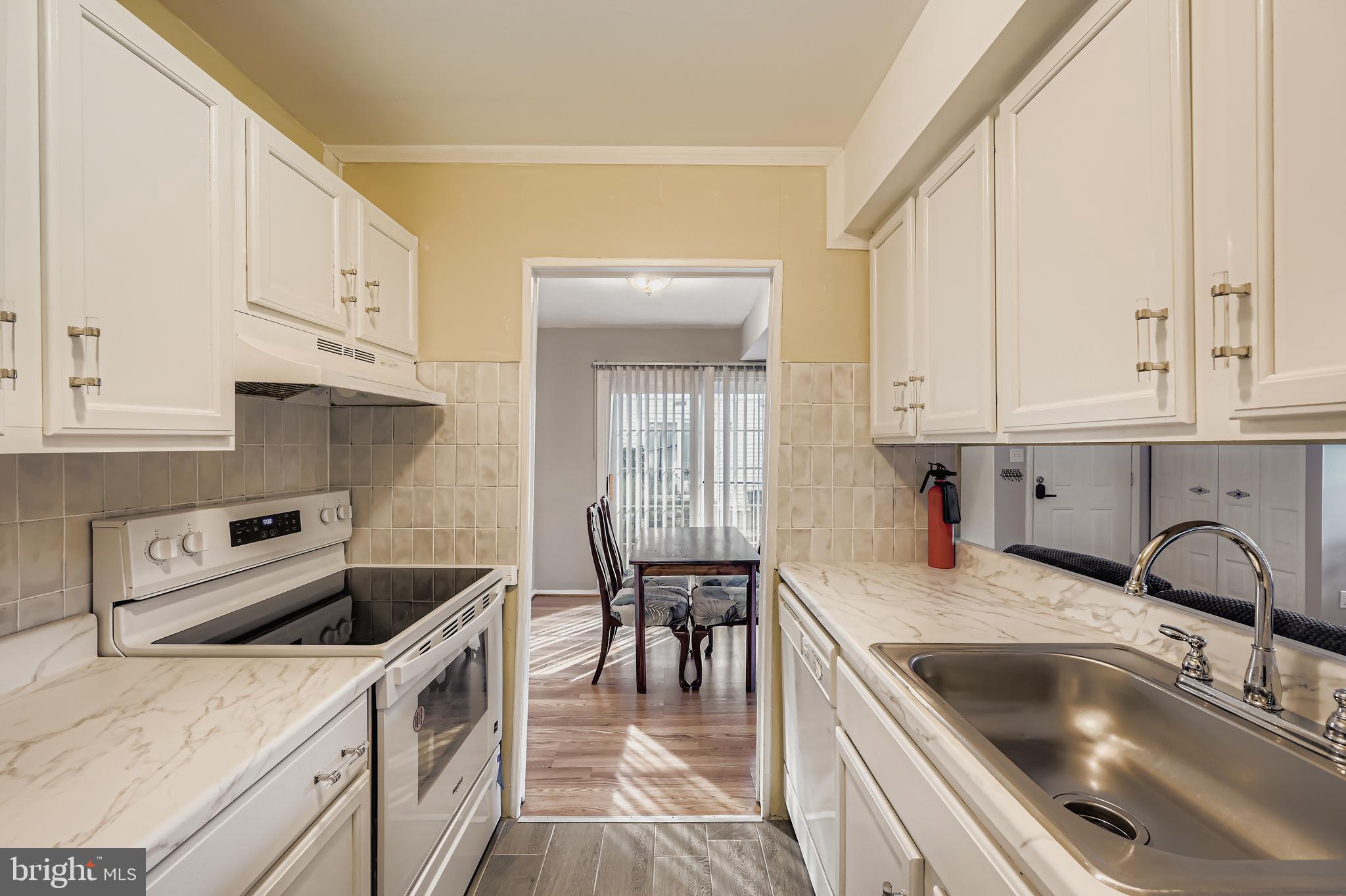 BROOKSHIRE/CRYSTAL RIDGE - Residential
