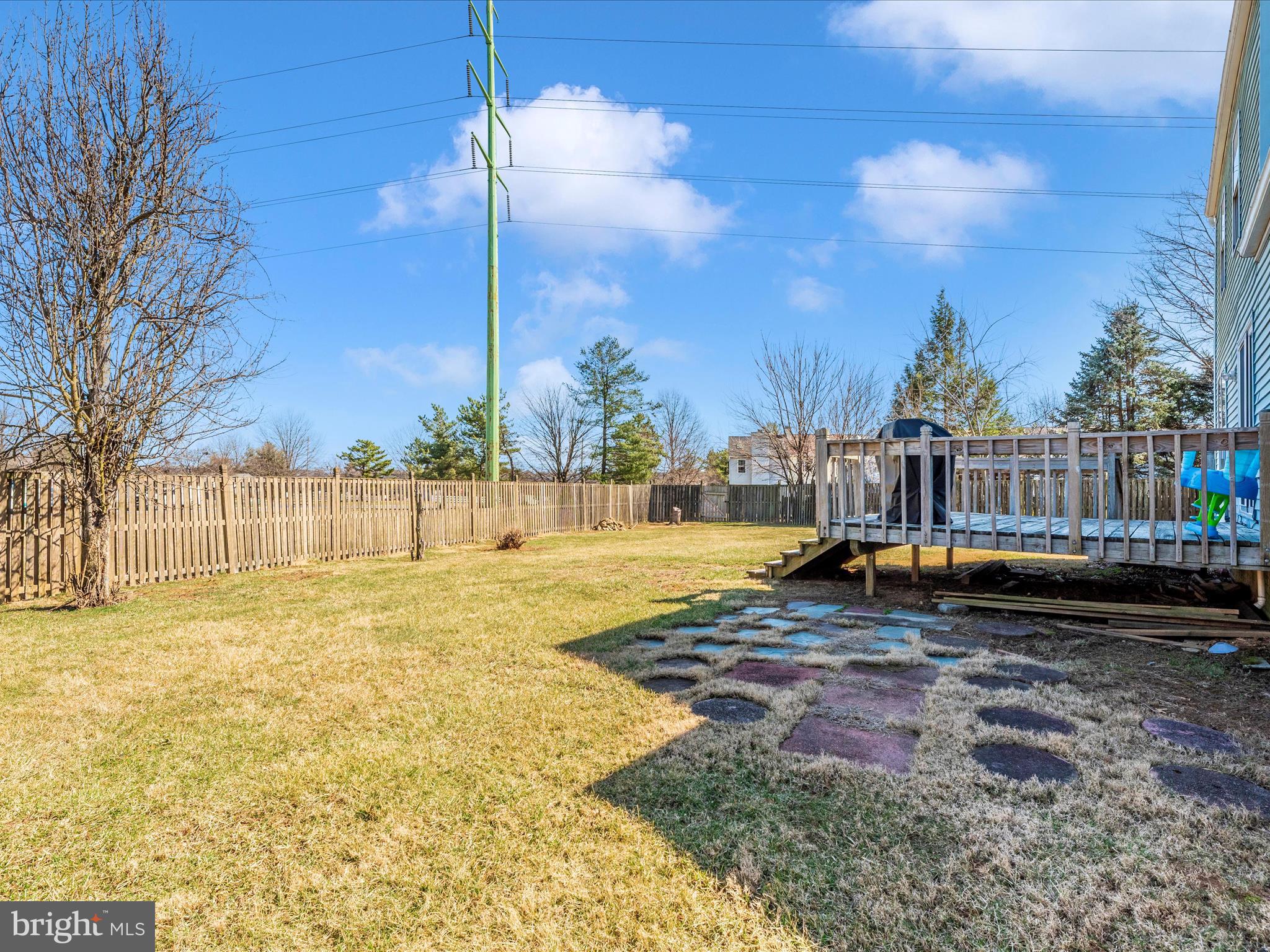 ROBIN MEADOWS - Residential