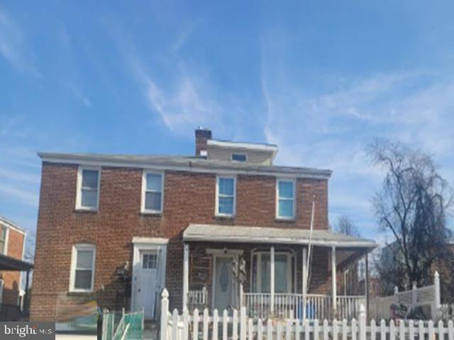 NO ACCESS OR VIEWINGS of this property. Please DO NOT DISTURB the occupant. Take a drive by this three bedroom, two bath attached home and see if it may be your next investment. "As is" cash only sale with no contingencies or inspections. Buyer will be responsible for obtaining possession of the property upon closing.