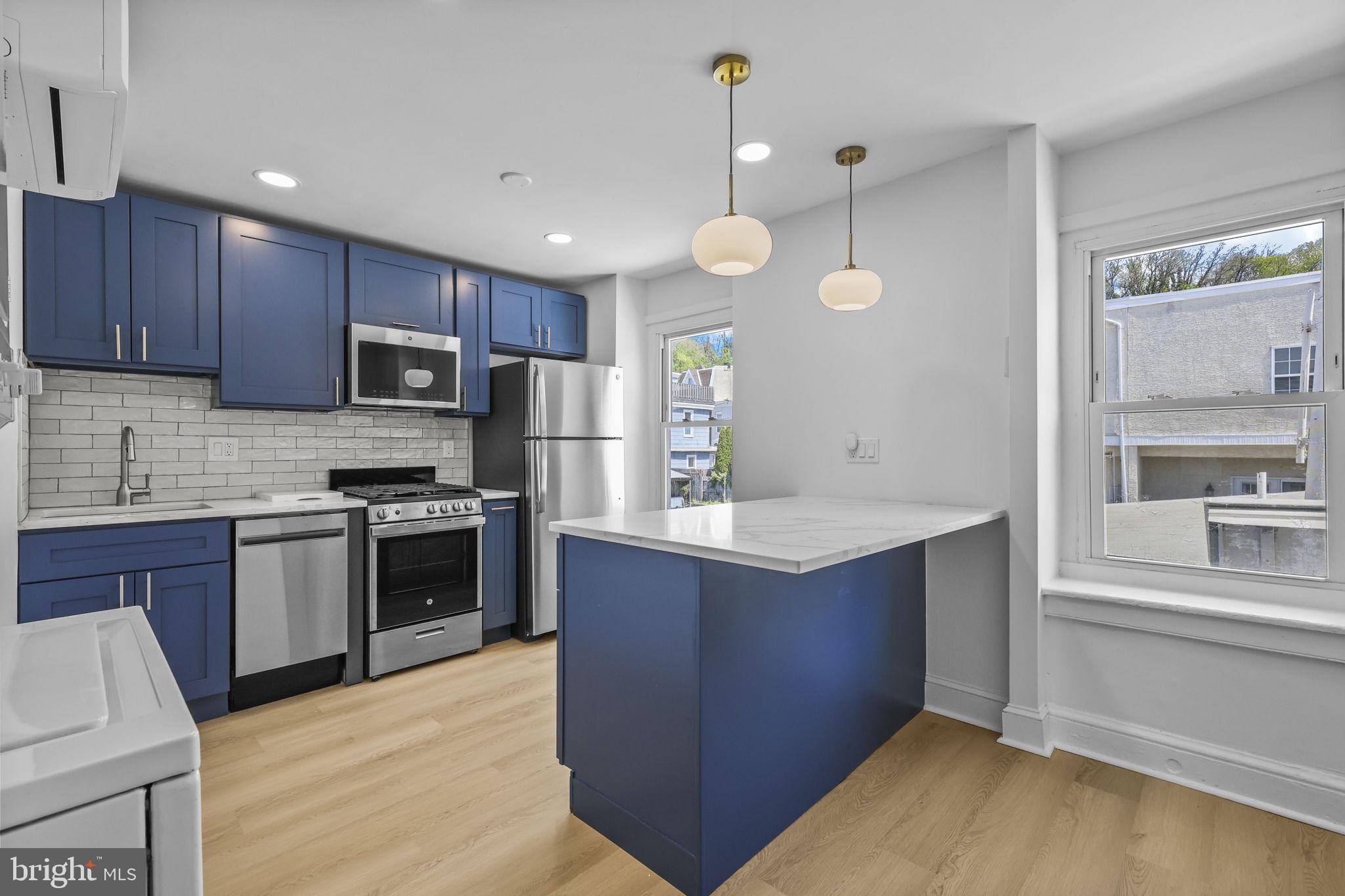 MANAYUNK - Residential Lease