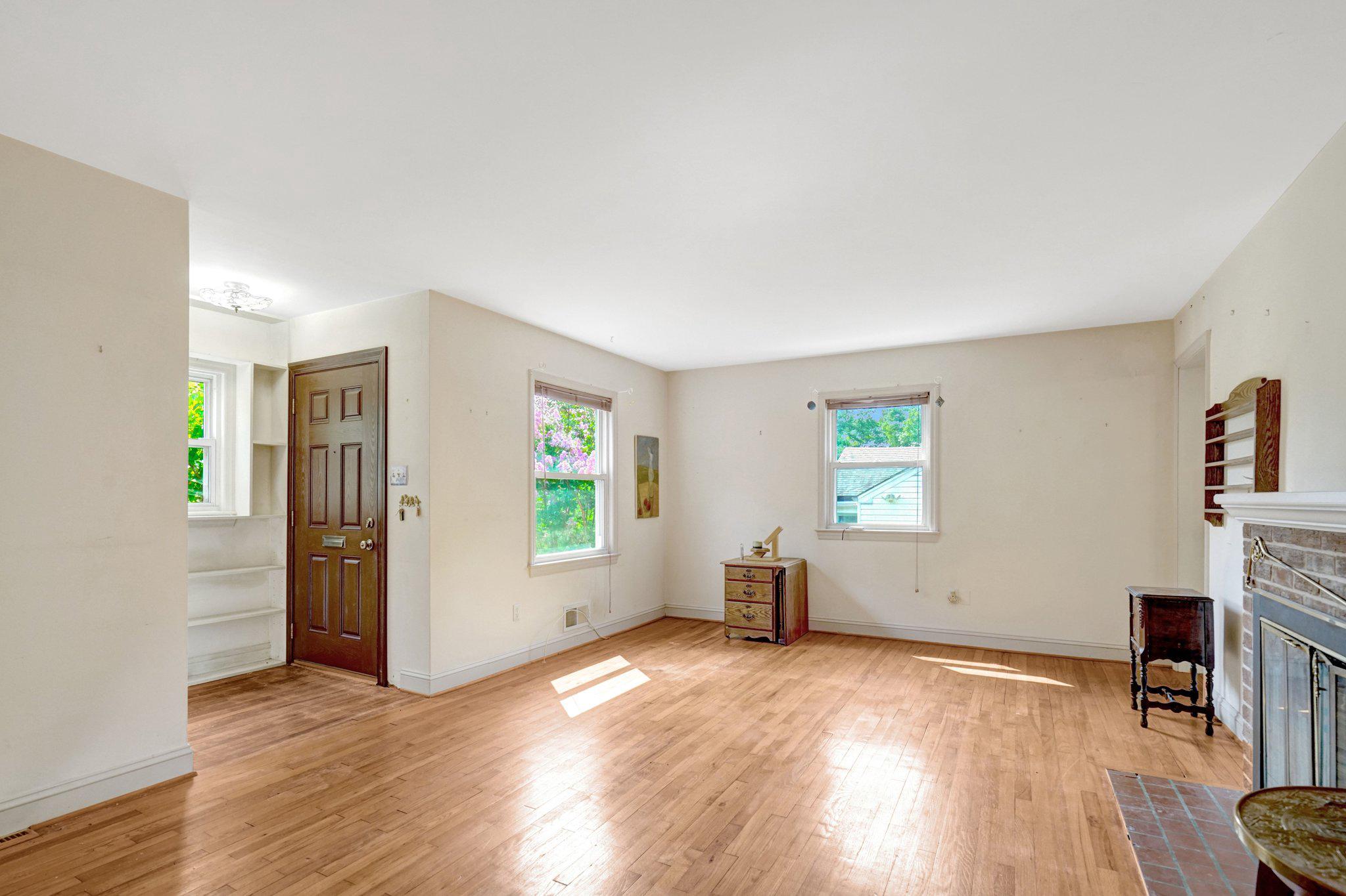 VIRGINIA HEIGHTS - Residential