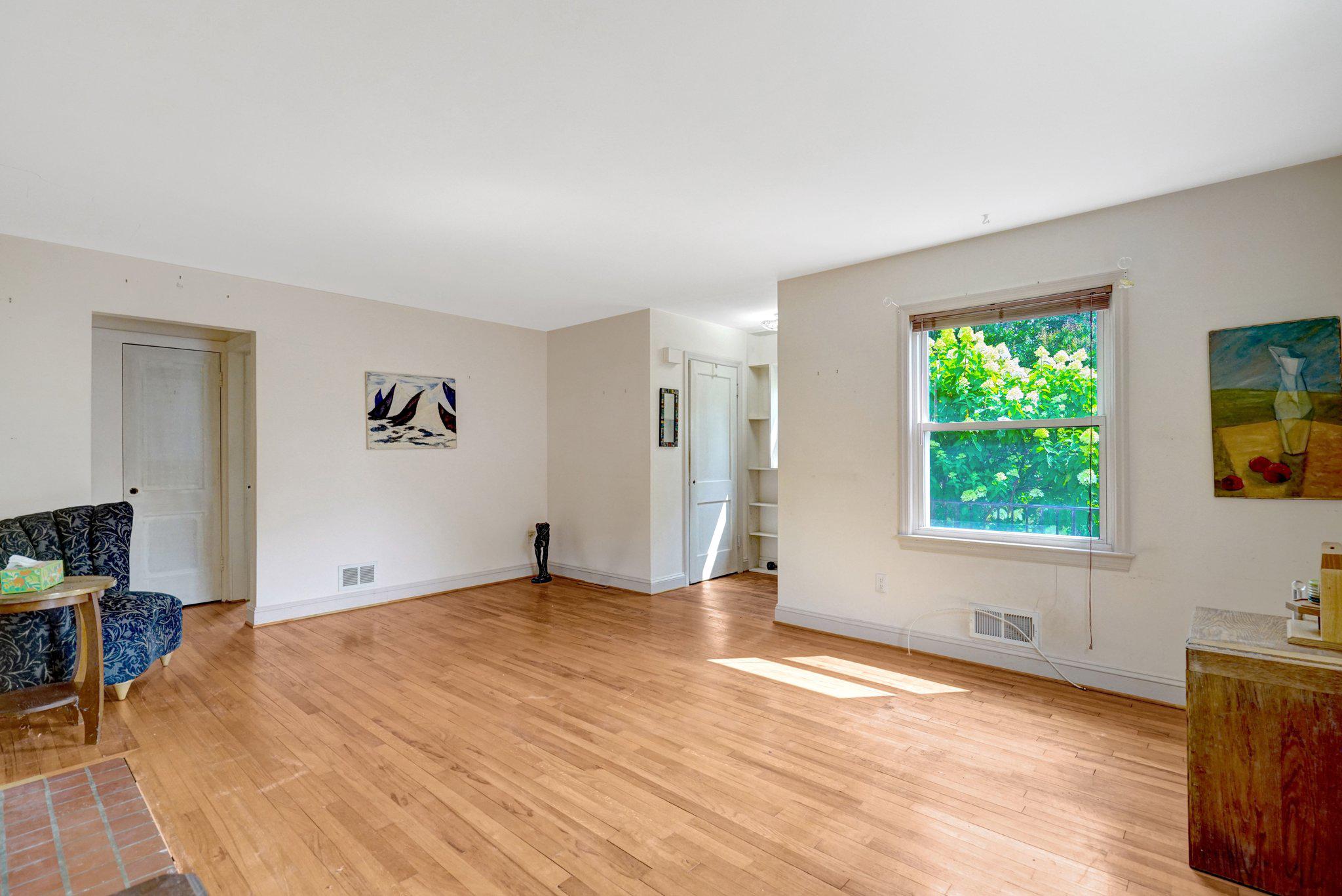 VIRGINIA HEIGHTS - Residential