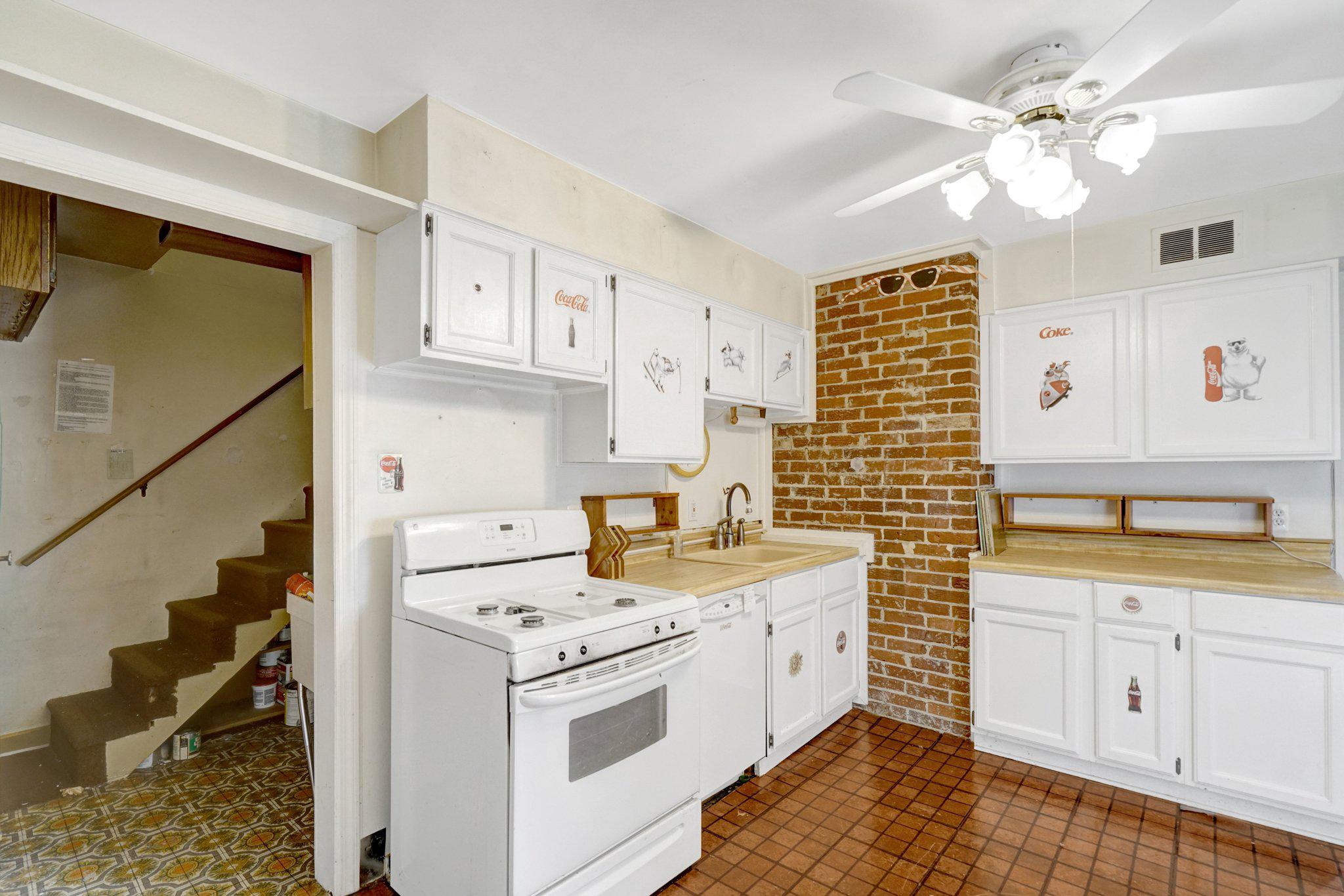 VIRGINIA HEIGHTS - Residential