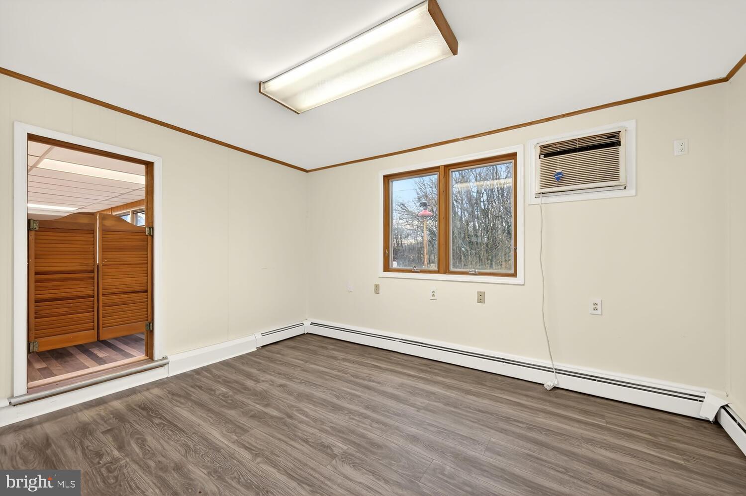QUAKER NECK - Residential