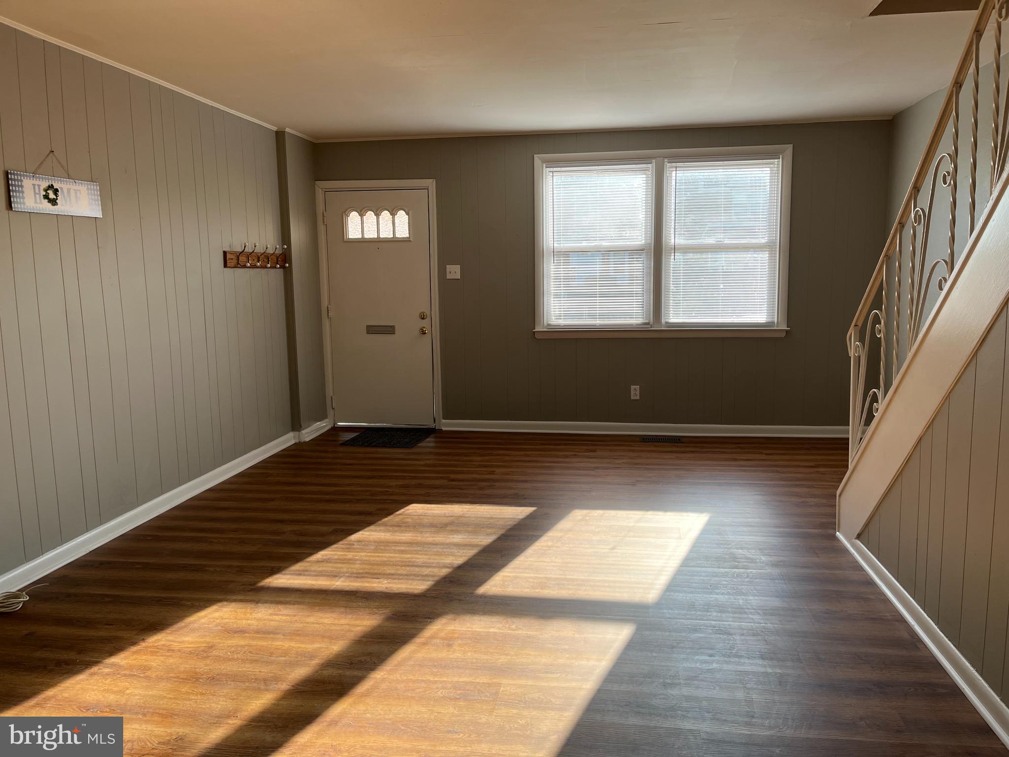 UPPER HOLMESBURG - Residential Lease