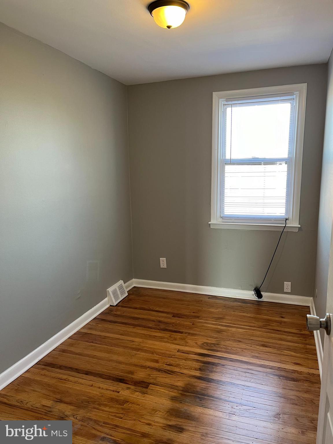 UPPER HOLMESBURG - Residential Lease