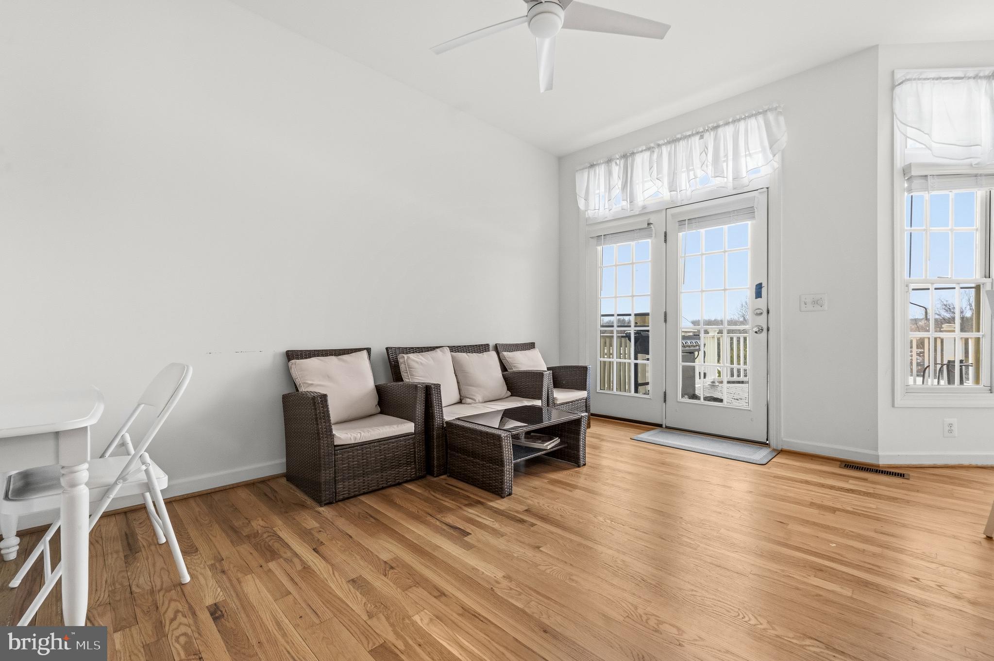 SOUTH RIDING - Residential