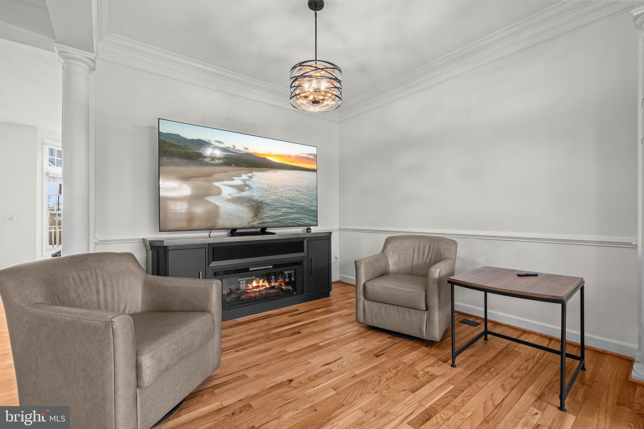 SOUTH RIDING - Residential