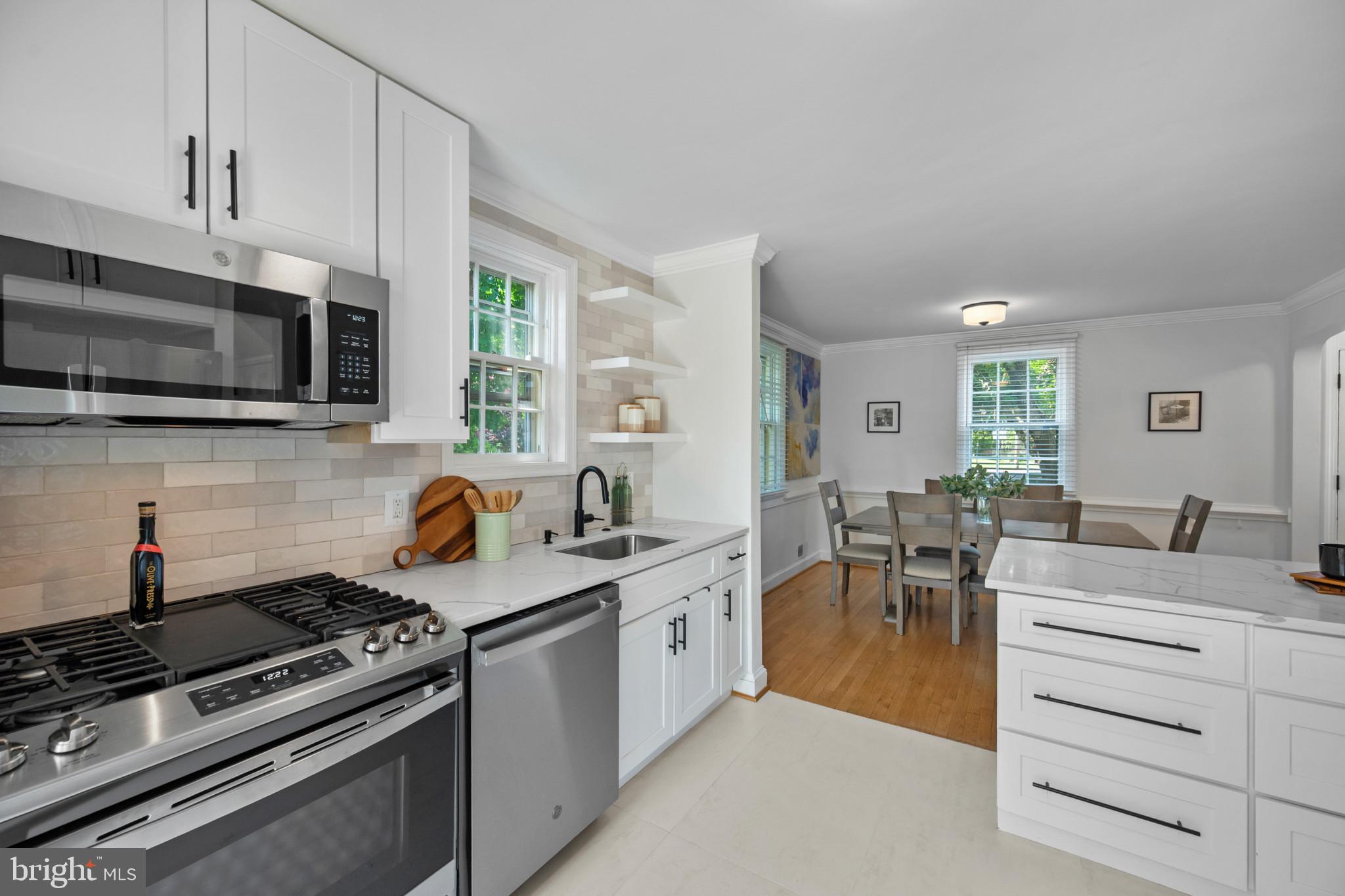 BRADLEY HILLS - Residential
