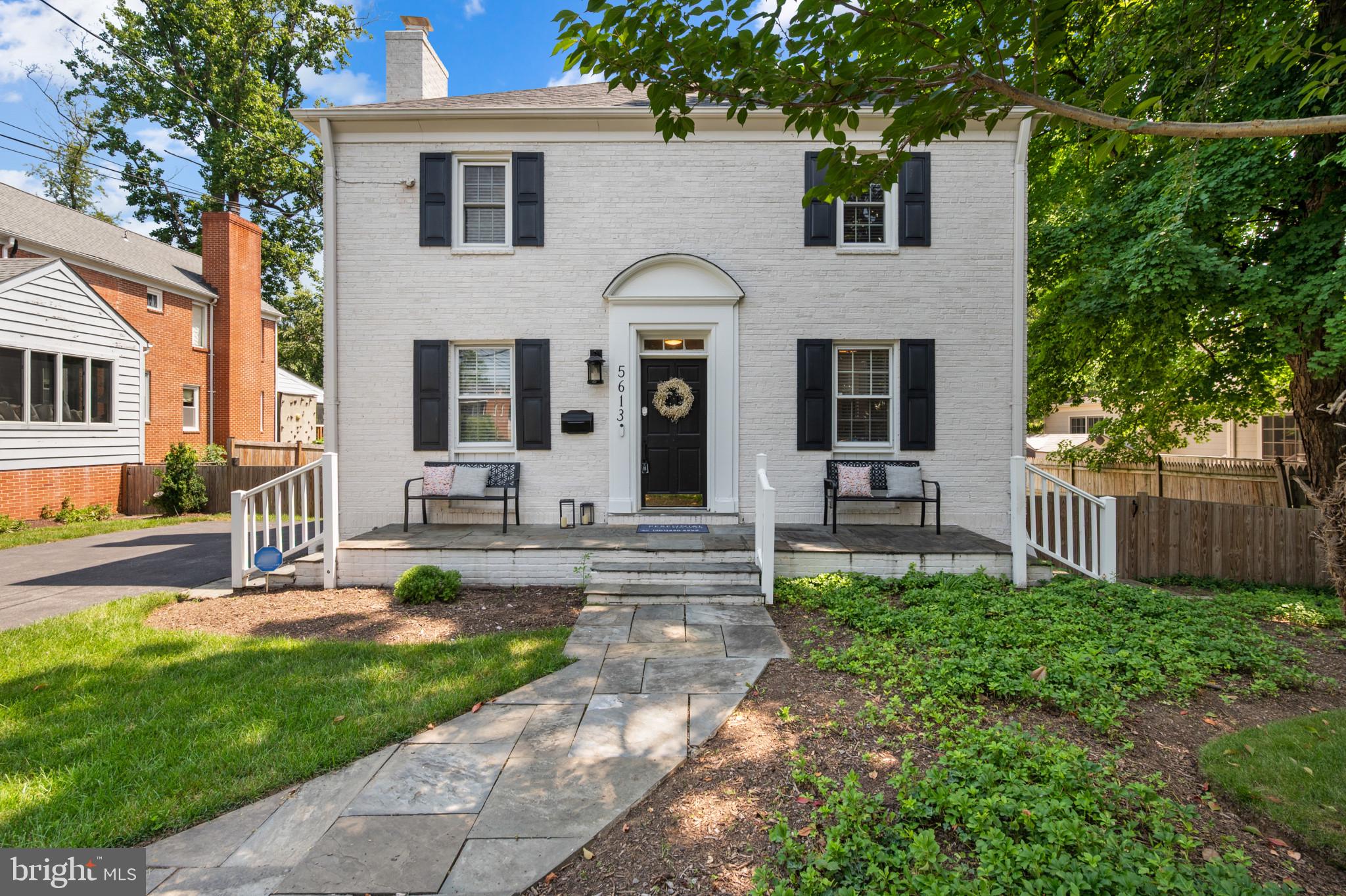 BRADLEY HILLS - Residential