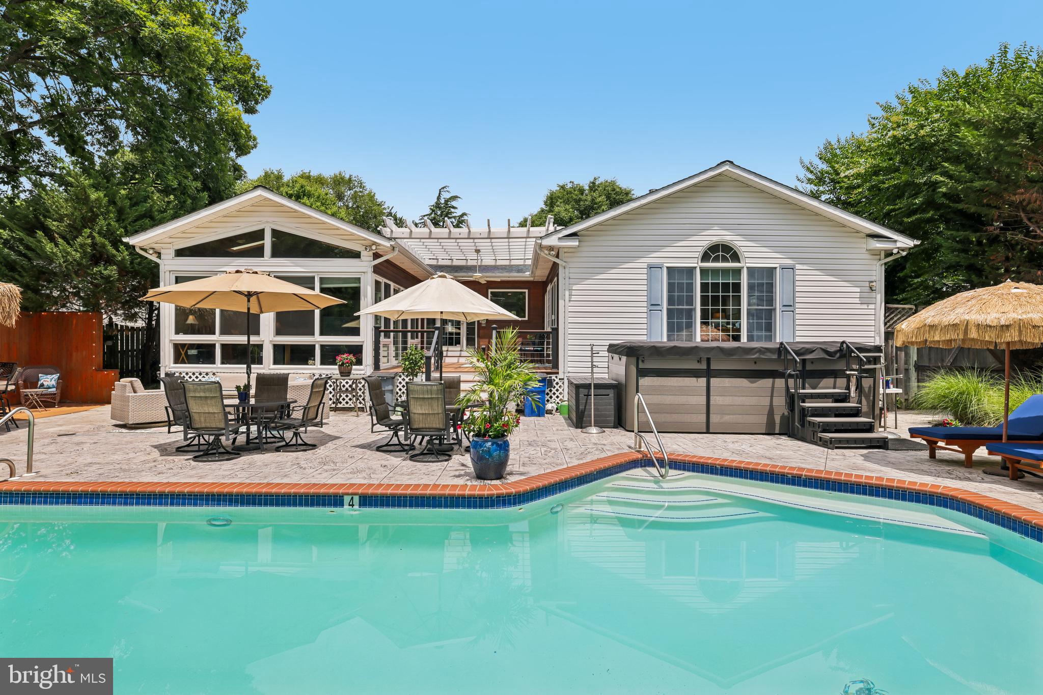 MCGUCKIAN - Residential
