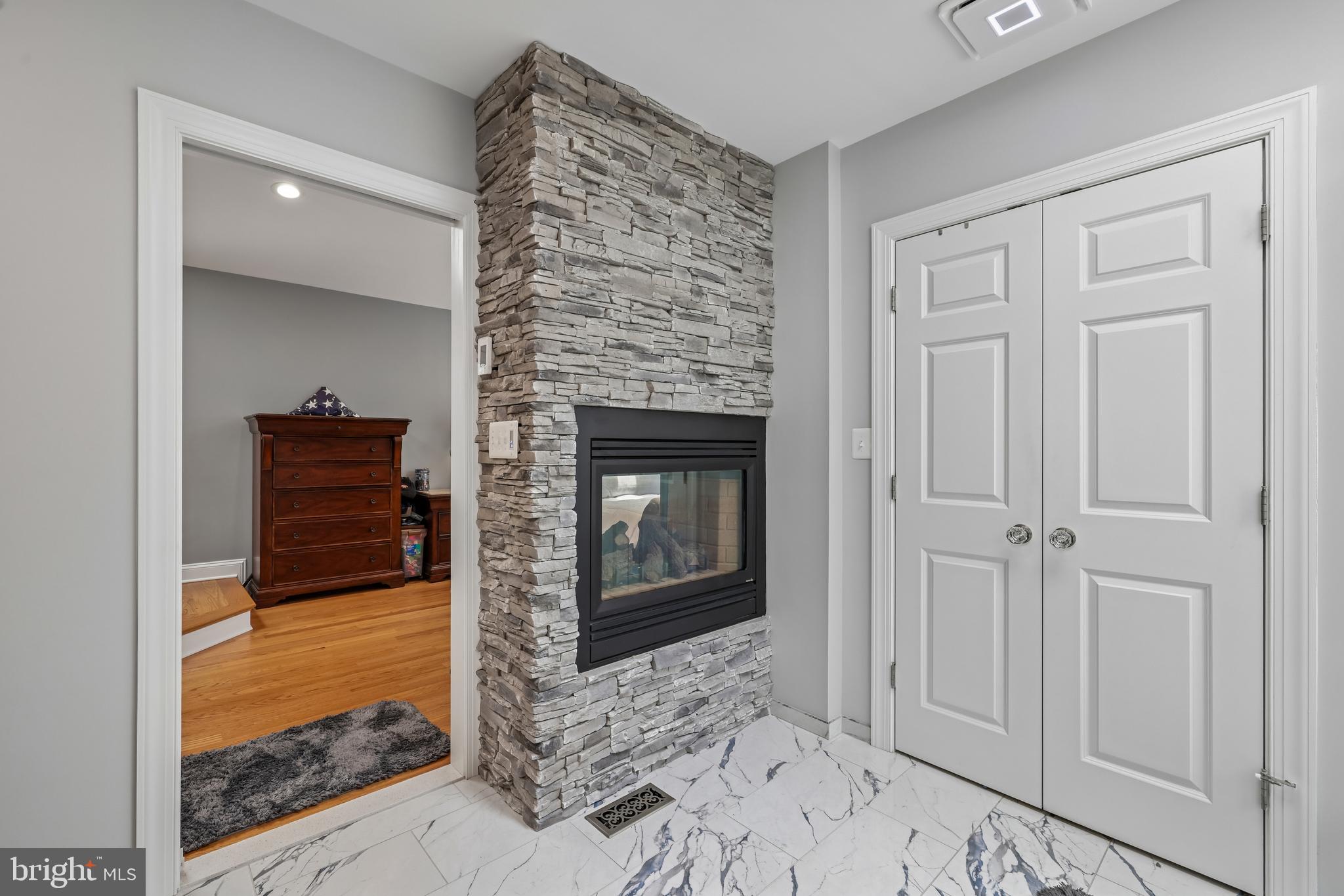 MCGUCKIAN - Residential
