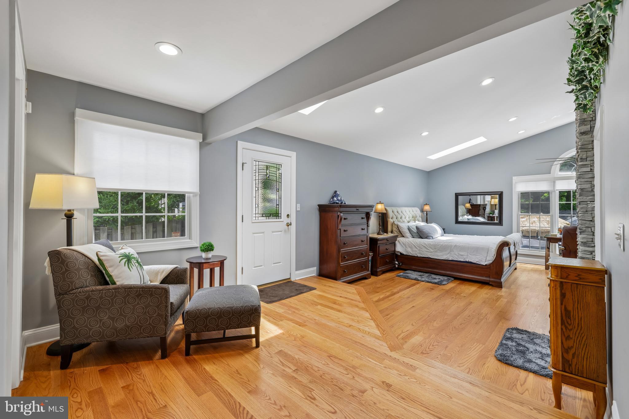 MCGUCKIAN - Residential