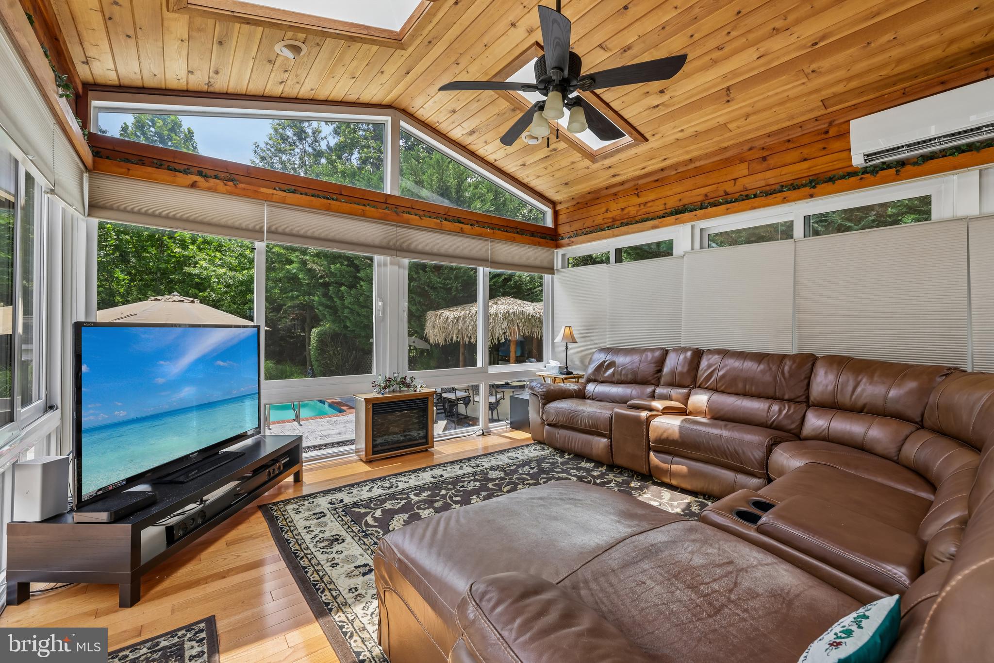 MCGUCKIAN - Residential