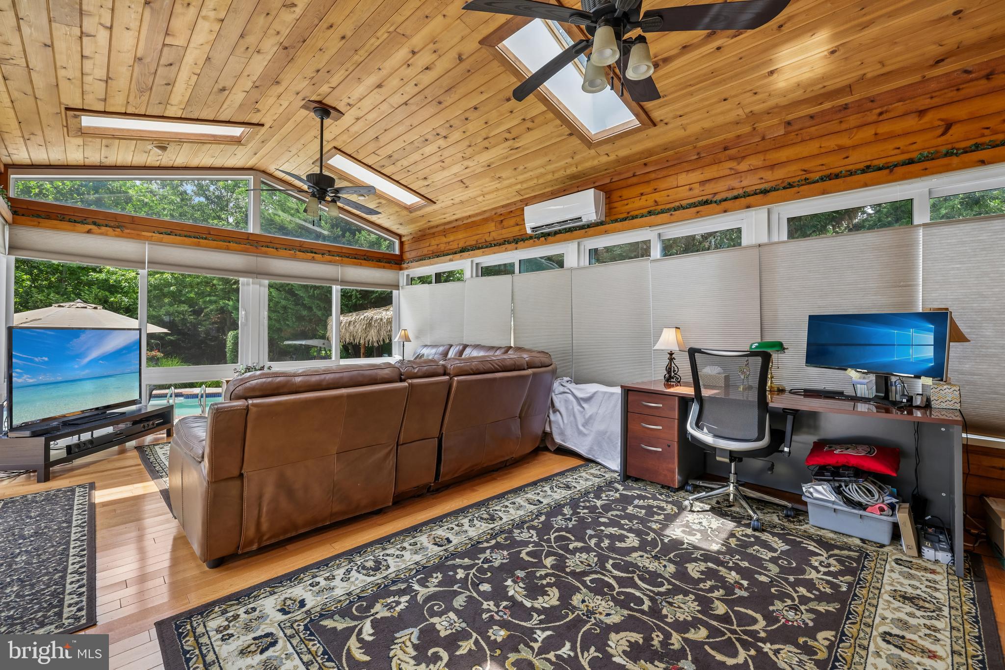 MCGUCKIAN - Residential