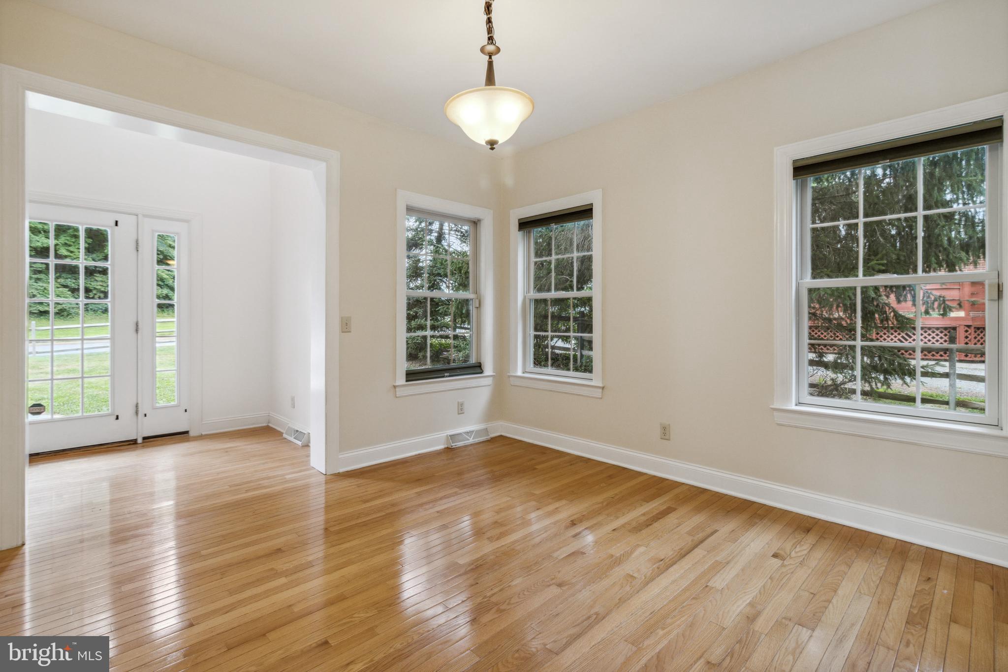 OWINGS MILLS - Residential