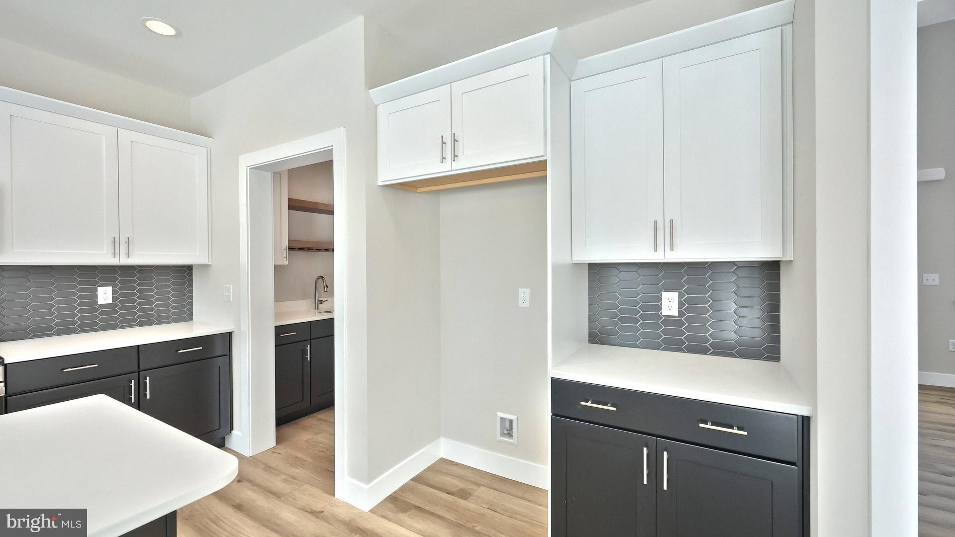 CORNWALL JUNCTION - Residential