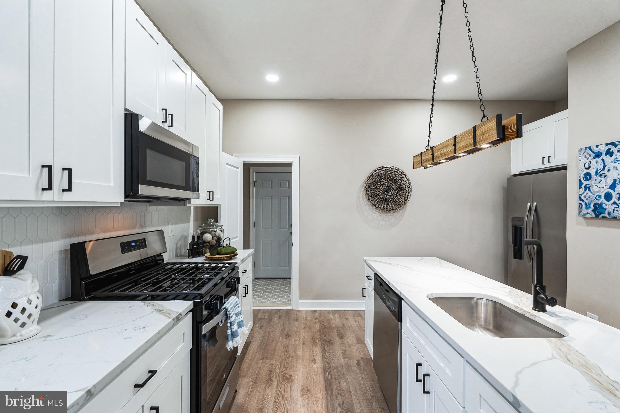 WEST OAK LANE - Residential
