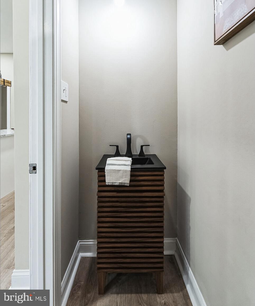 WEST OAK LANE - Residential