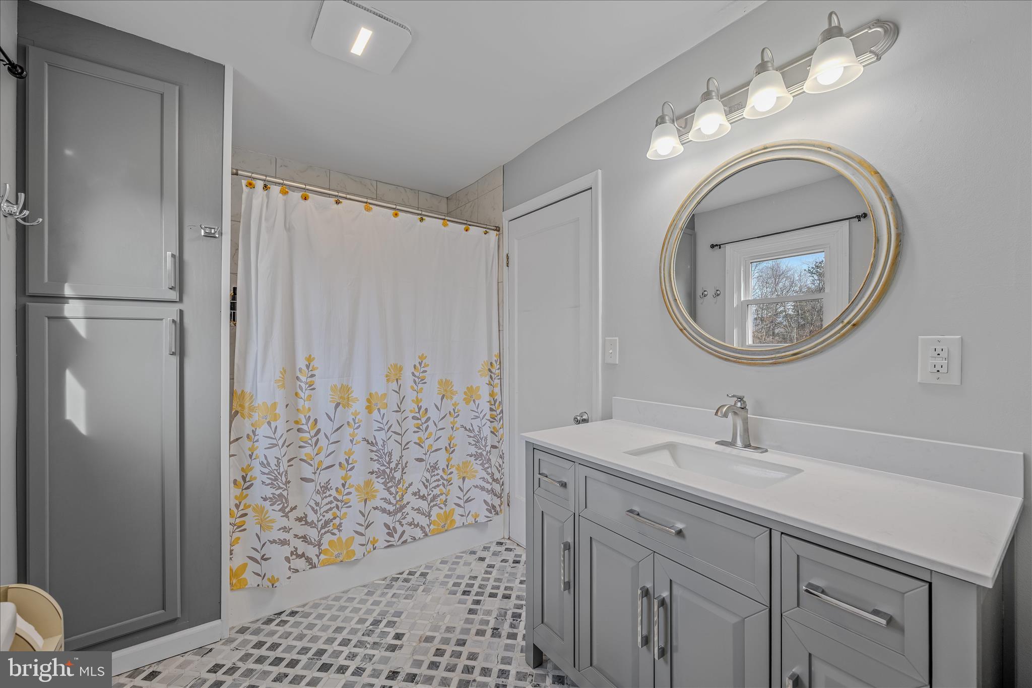 TIMBER RIDGE - Residential