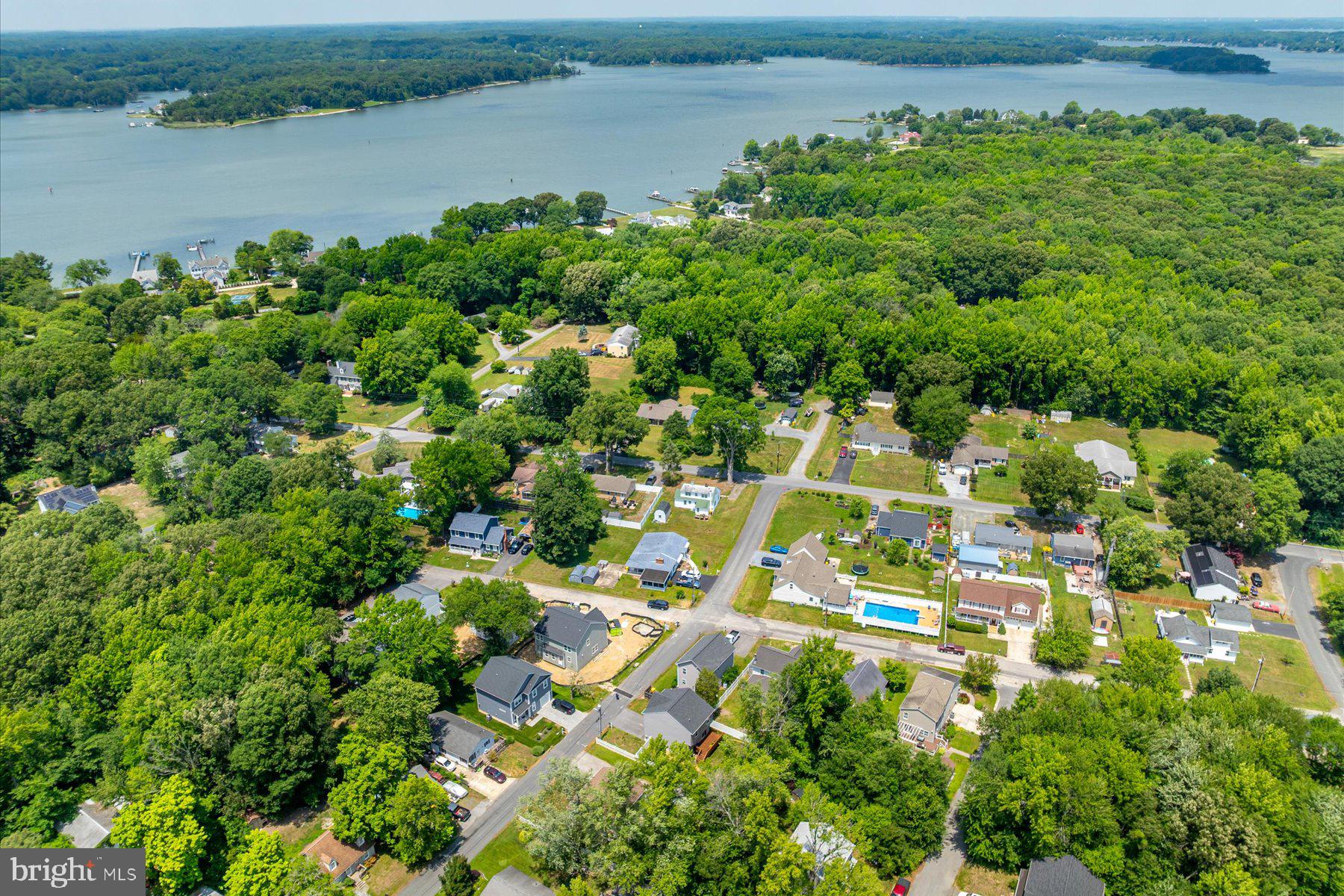 AVALON SHORES - Residential
