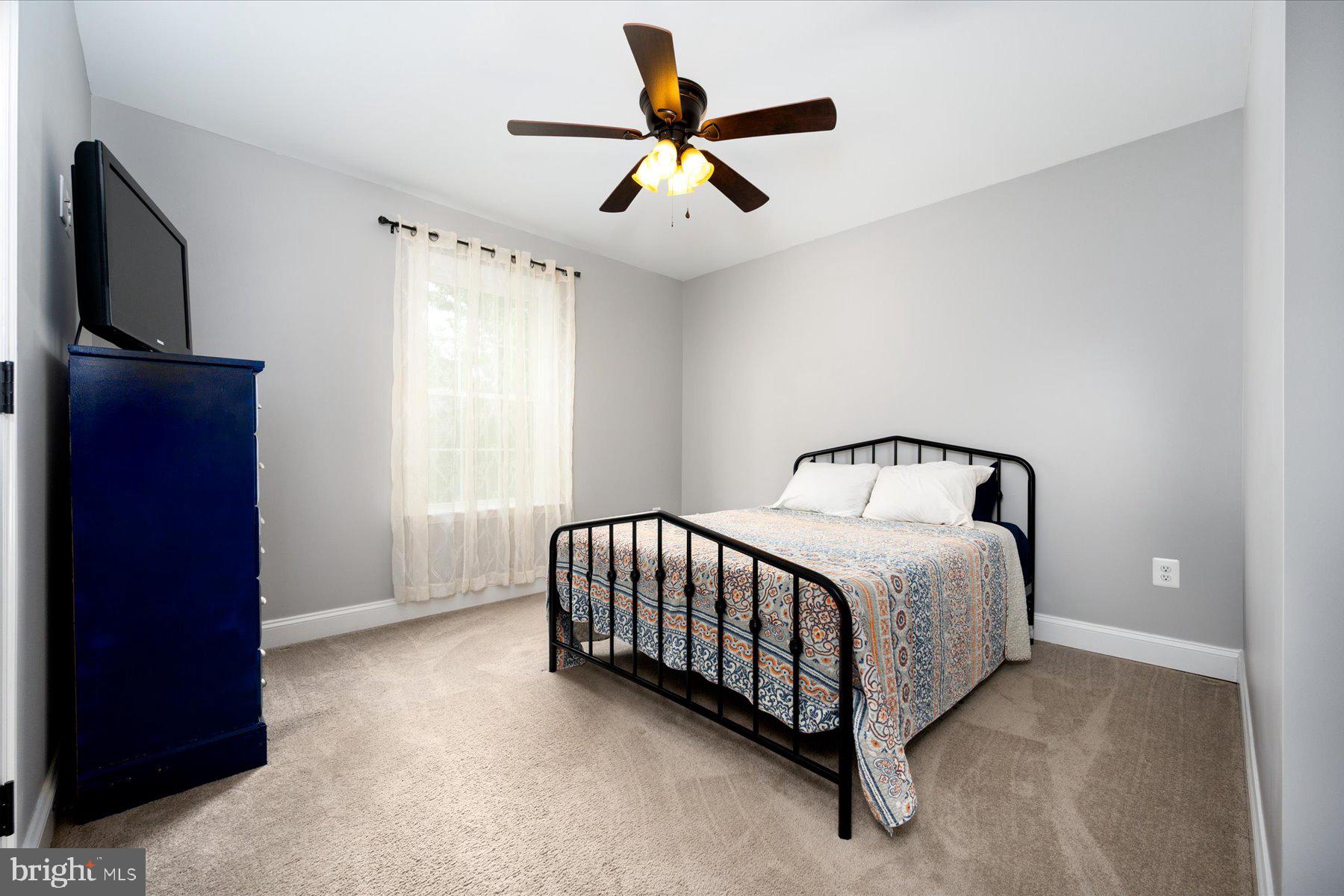 AVALON SHORES - Residential