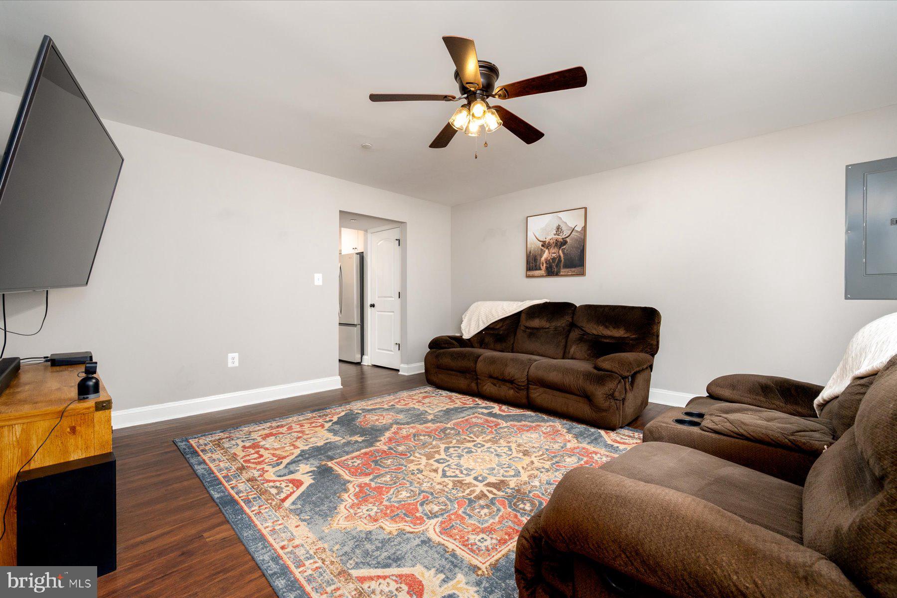 AVALON SHORES - Residential