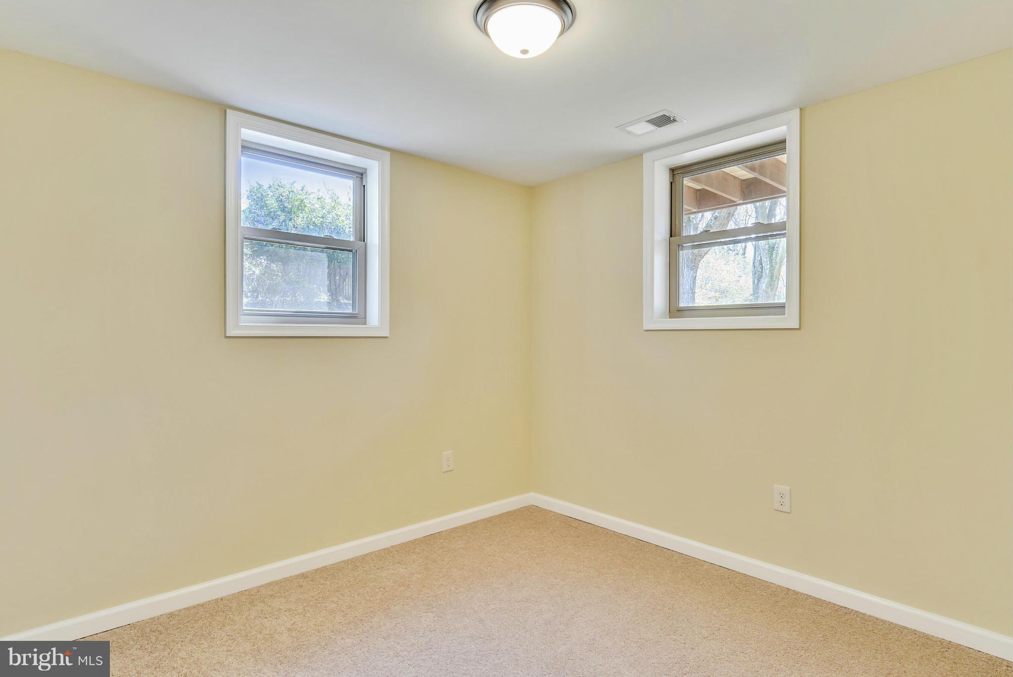 COLESVILLE FARM ESTATES - Residential Lease